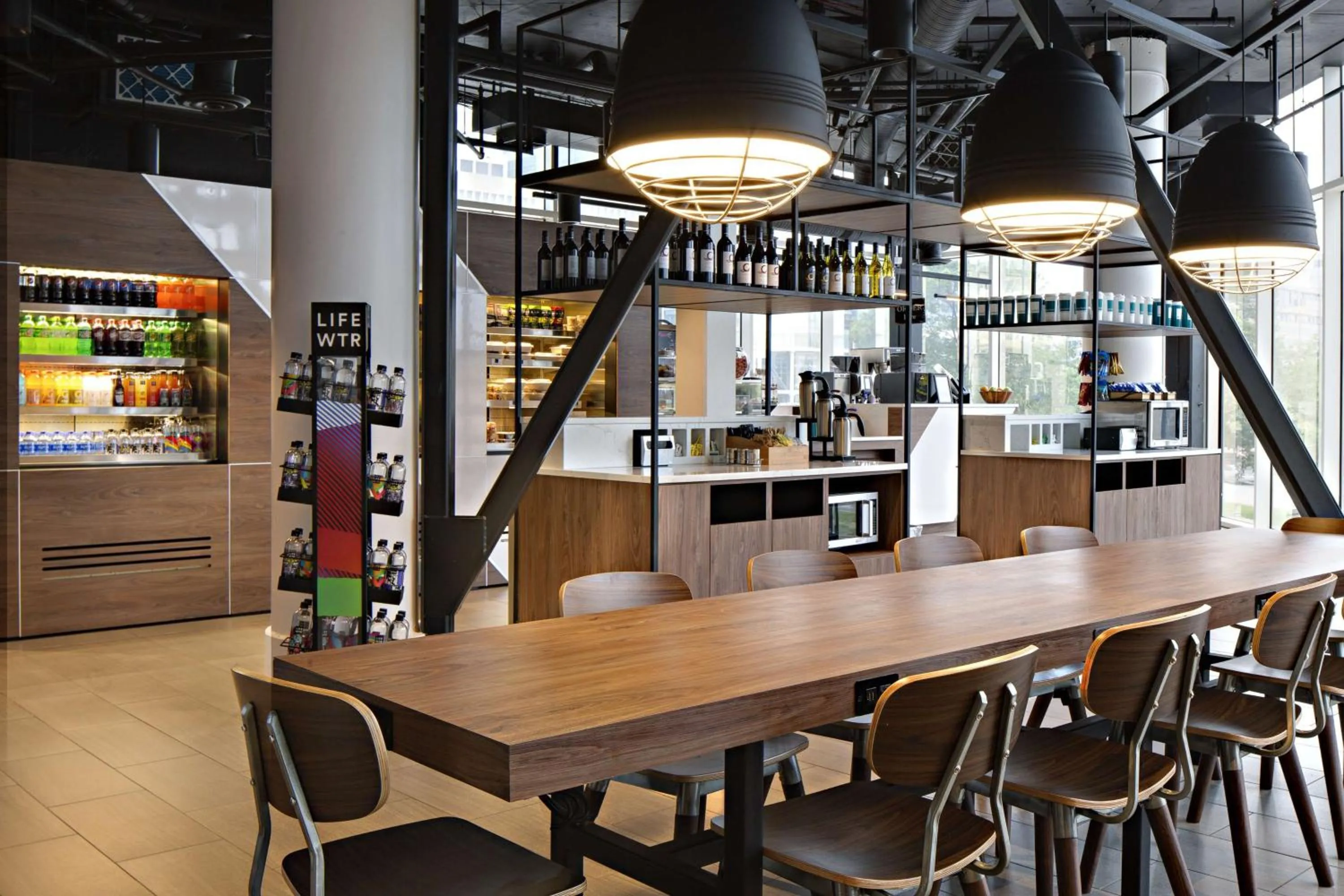 Restaurant/places to eat in Hyatt Regency Baltimore