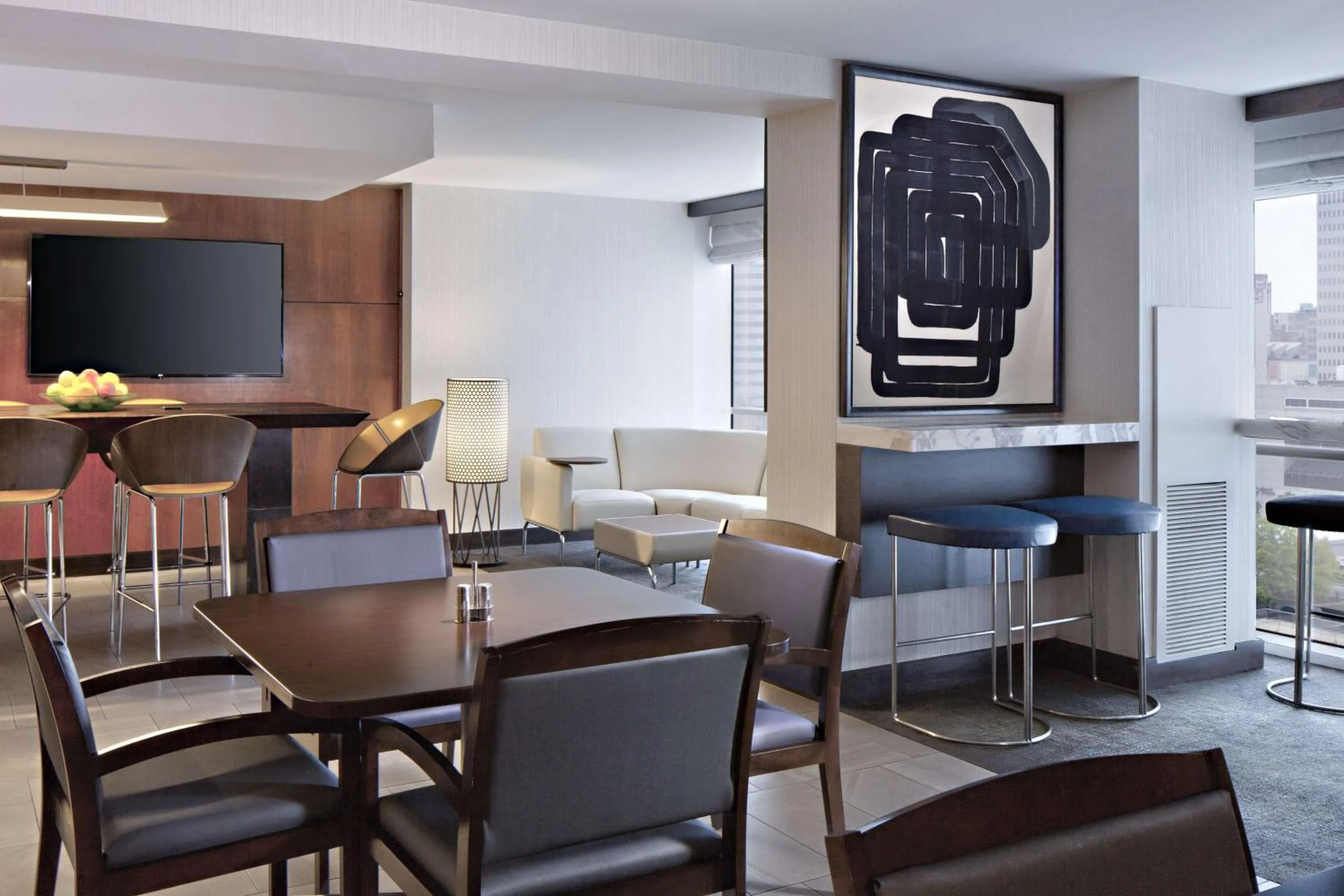 Lounge or bar in Hyatt Regency Baltimore