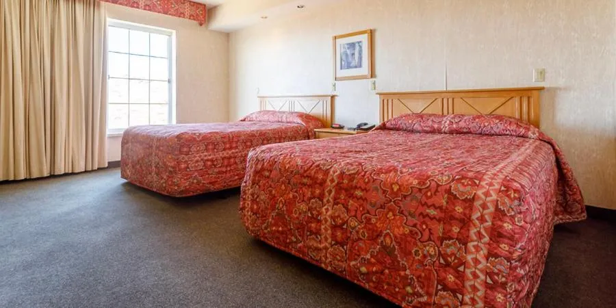 Bed in Wendover Nugget Hotel & Casino by Red Lion Hotels