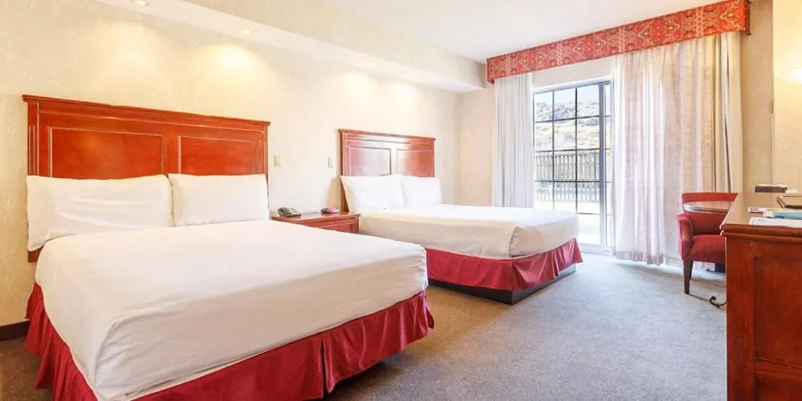 Bed in Wendover Nugget Hotel & Casino by Red Lion Hotels