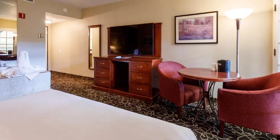 TV and multimedia, Bed in Wendover Nugget Hotel & Casino by Red Lion Hotels