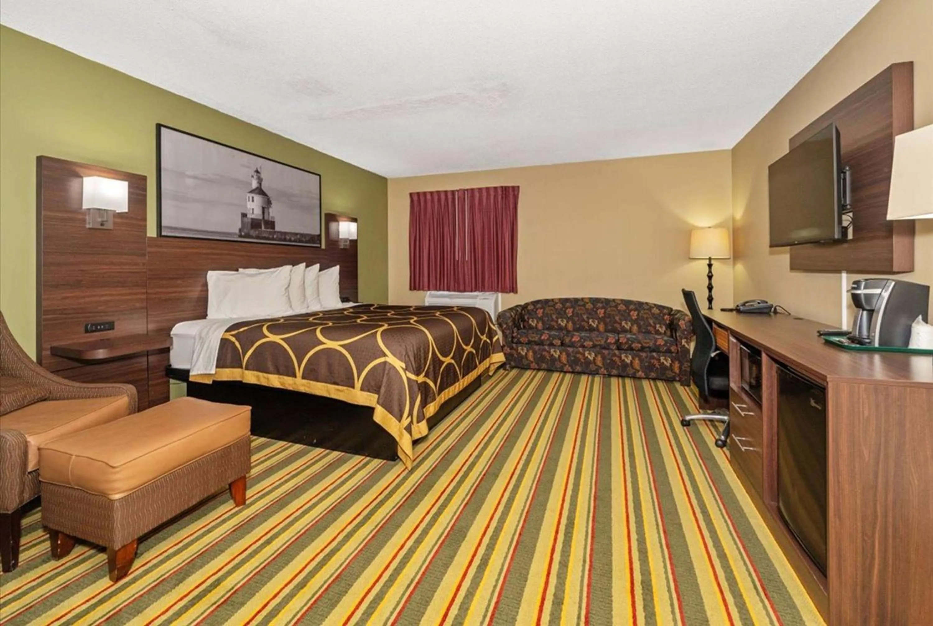 Photo of the whole room in Super 8 by Wyndham Superior WI