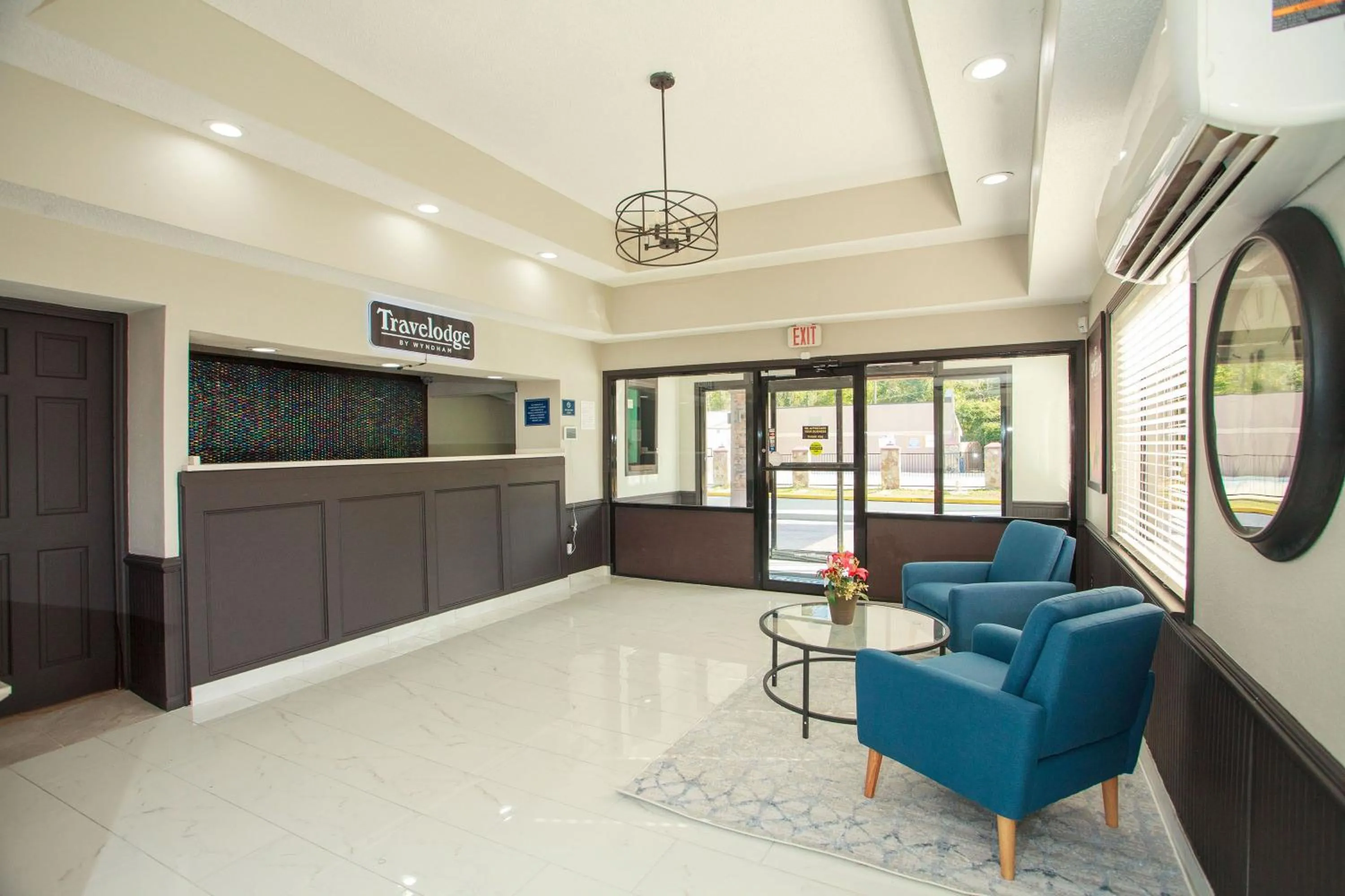 Travelodge by Wyndham Macon West