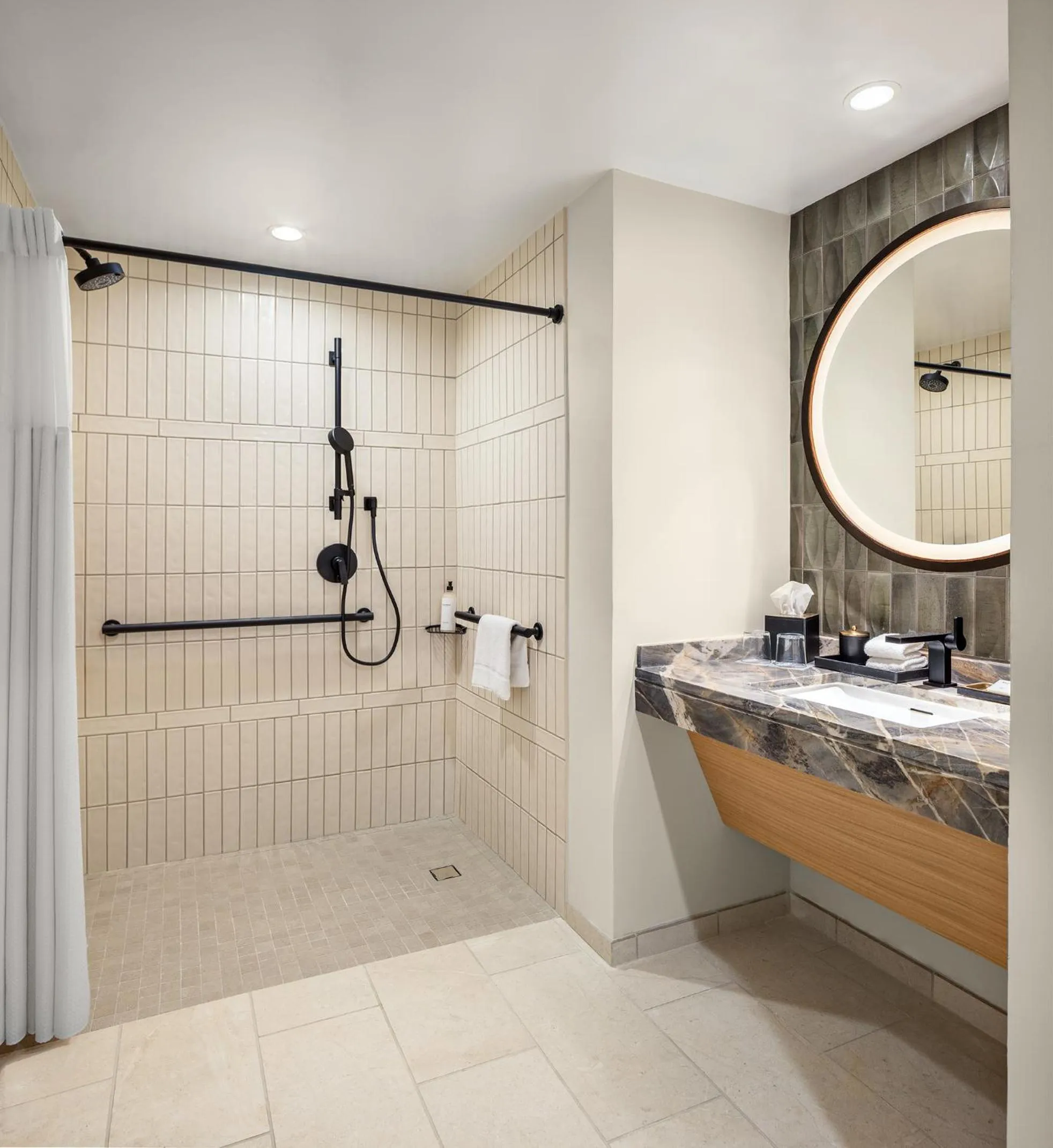 Shower in Grand Hyatt Scottsdale Resort
