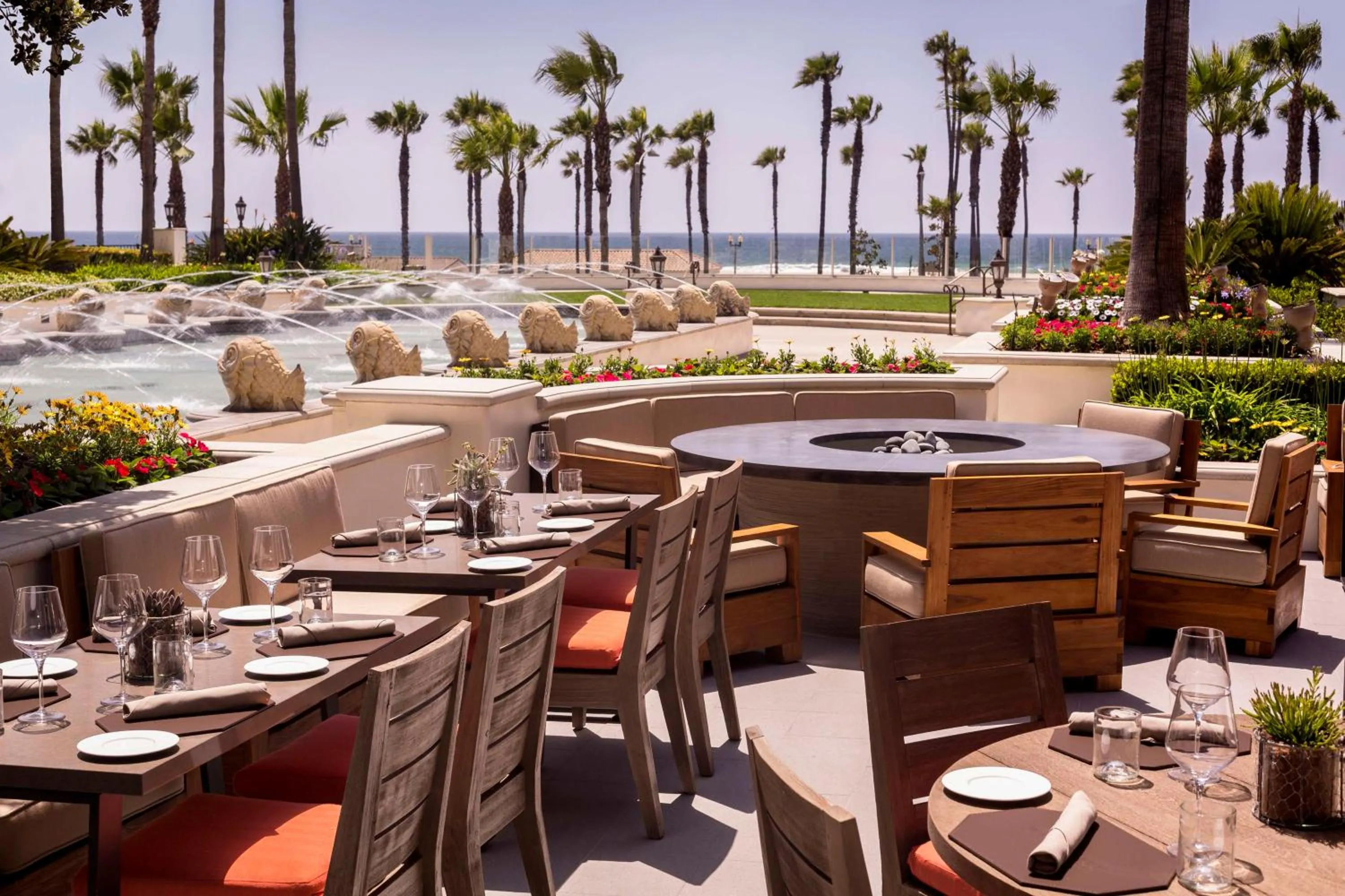 Restaurant/places to eat in Hyatt Regency Huntington Beach Resort and Spa