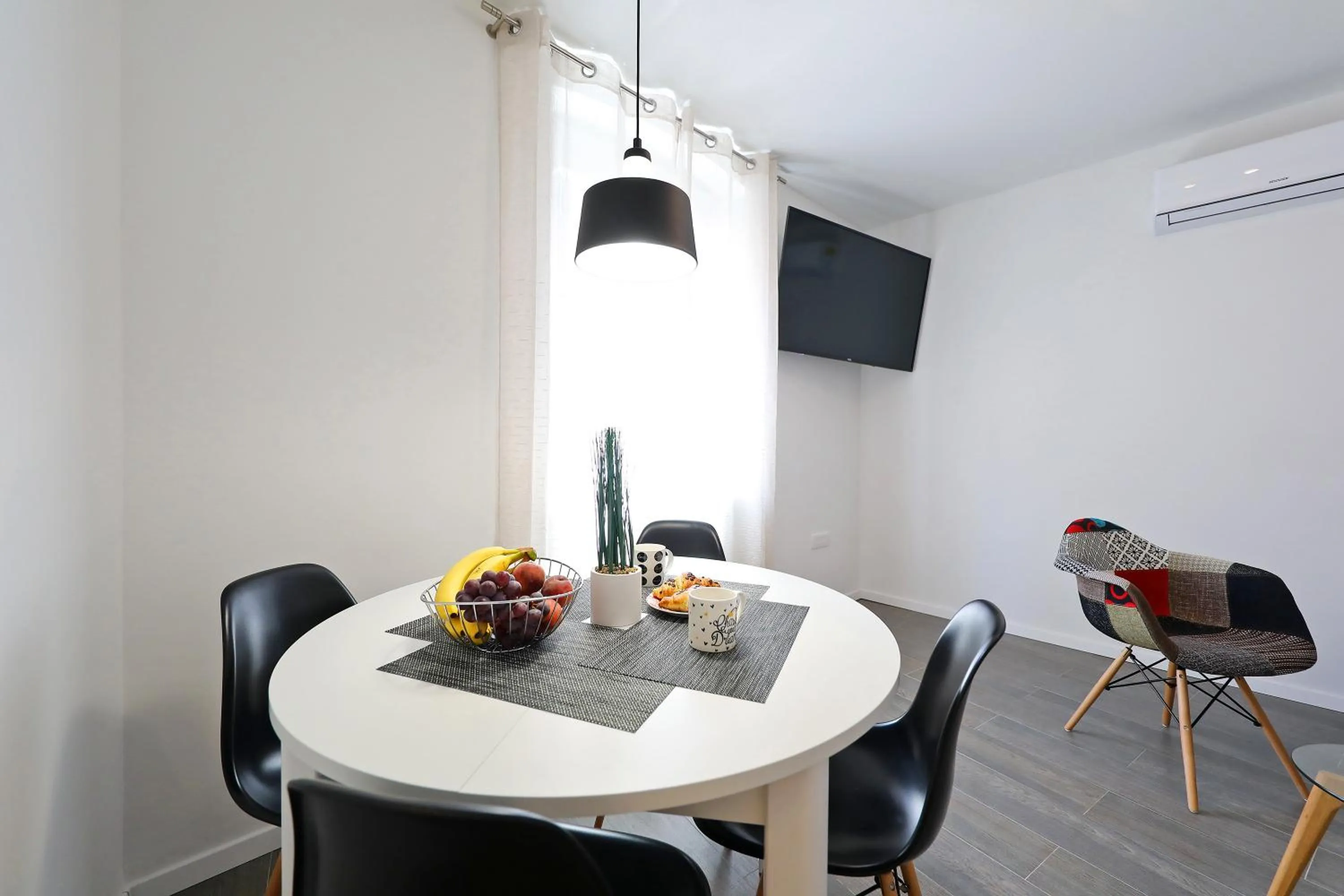 TV and multimedia in Pyrotima Apartments