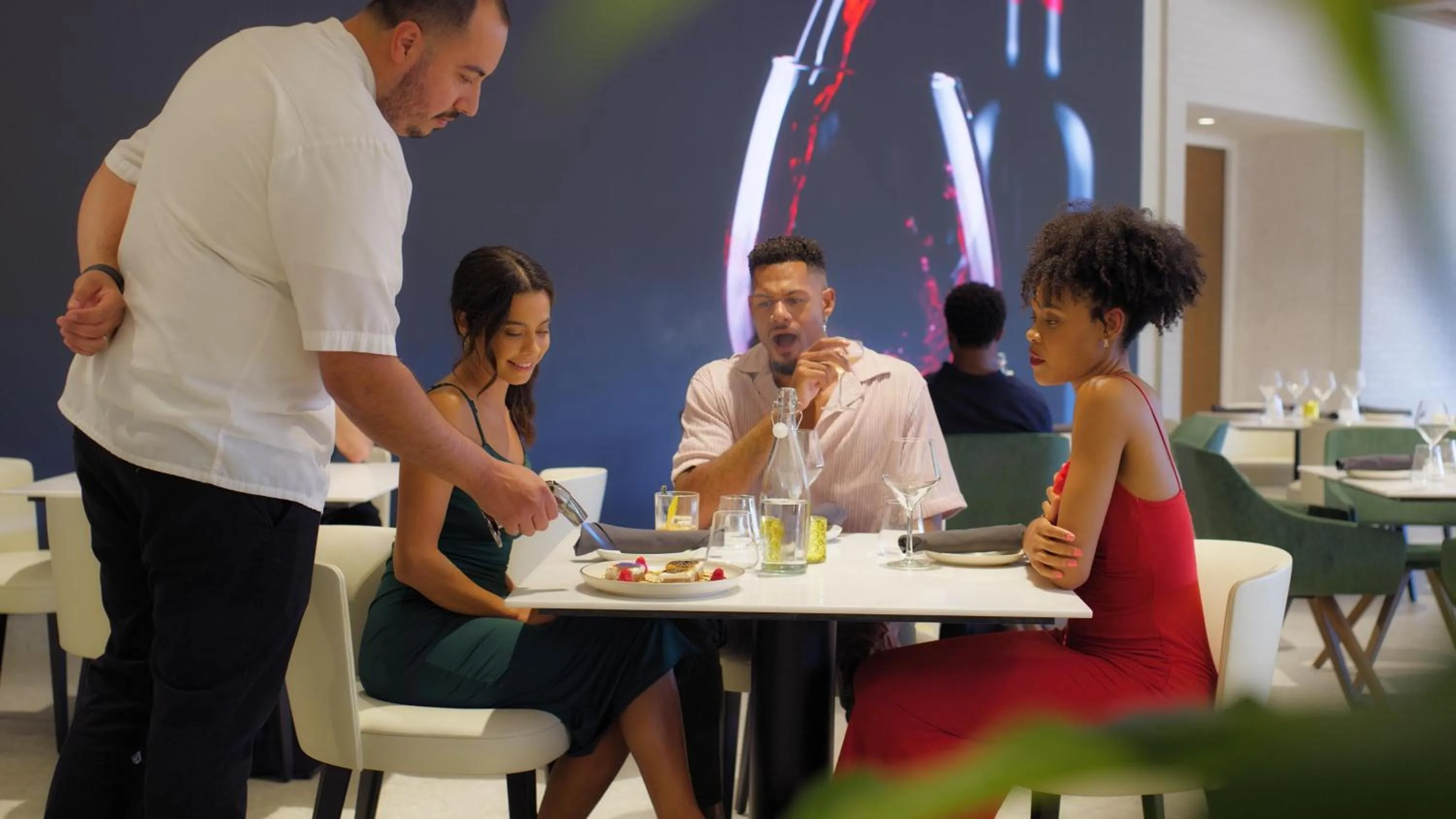 Restaurant/places to eat in Hyatt Regency Irvine