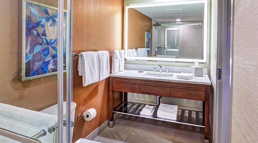 Mystic Lake Casino Hotel