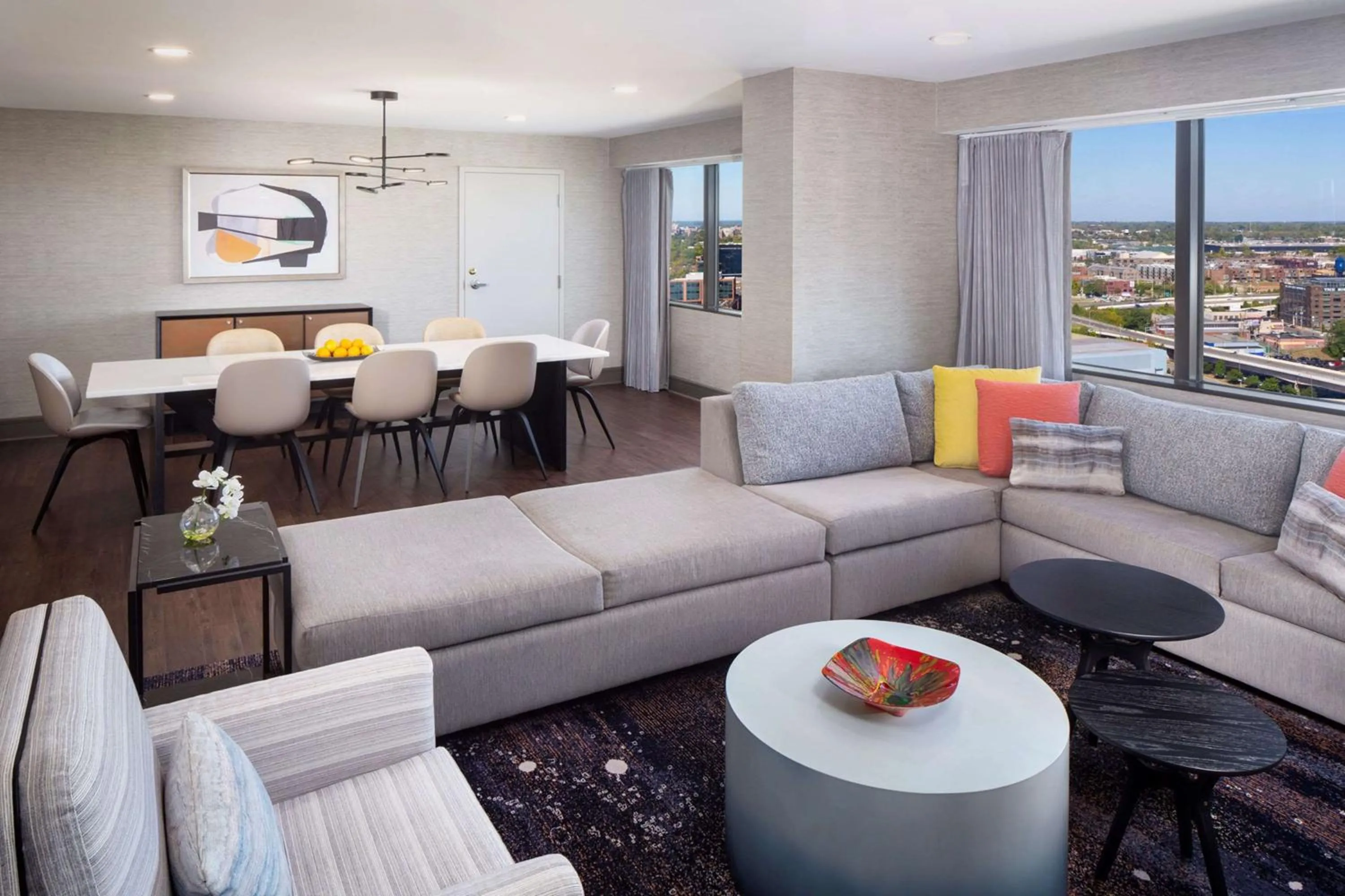 Photo of the whole room in Hyatt Regency Columbus