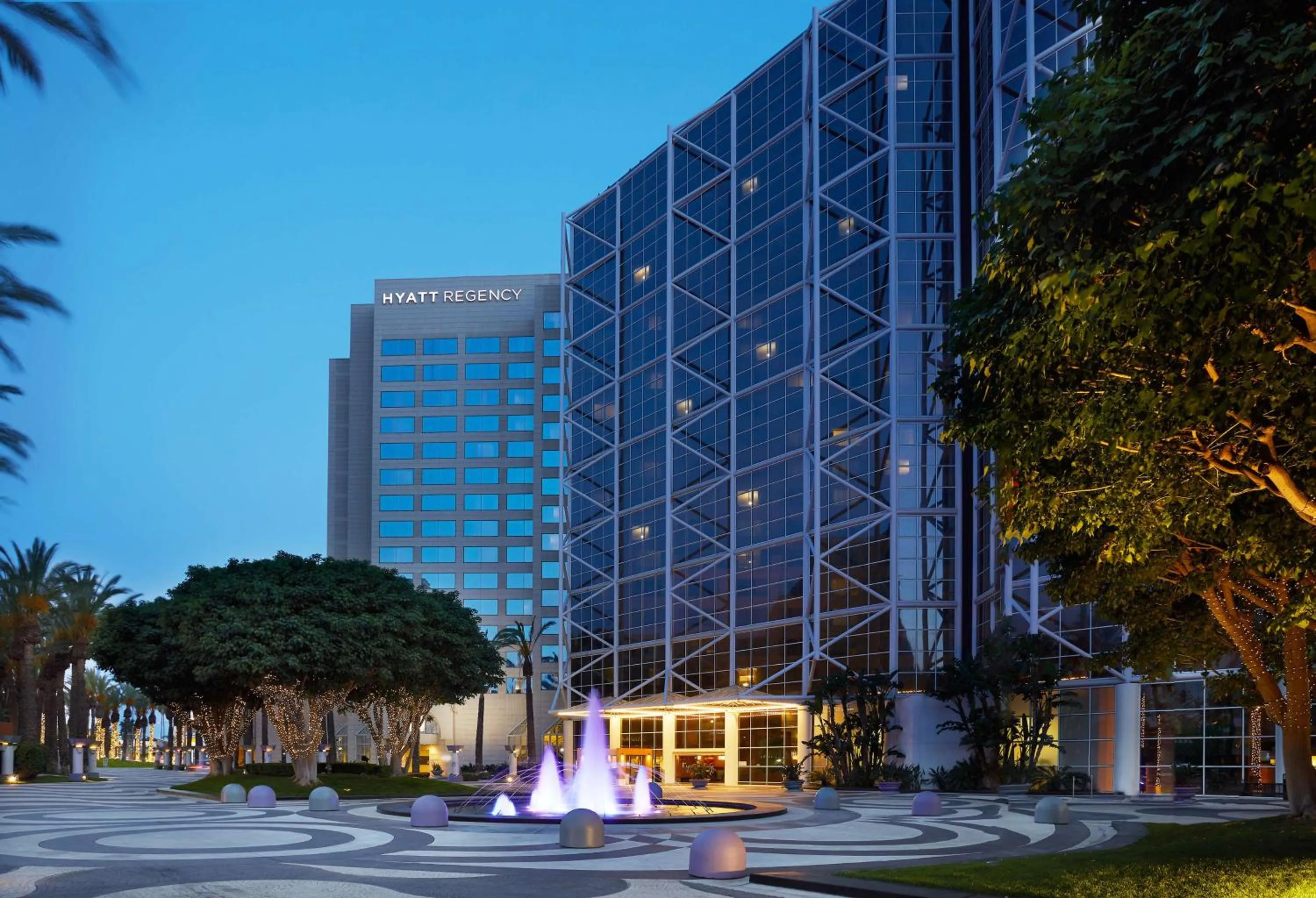 Property building in Hyatt Regency Orange County