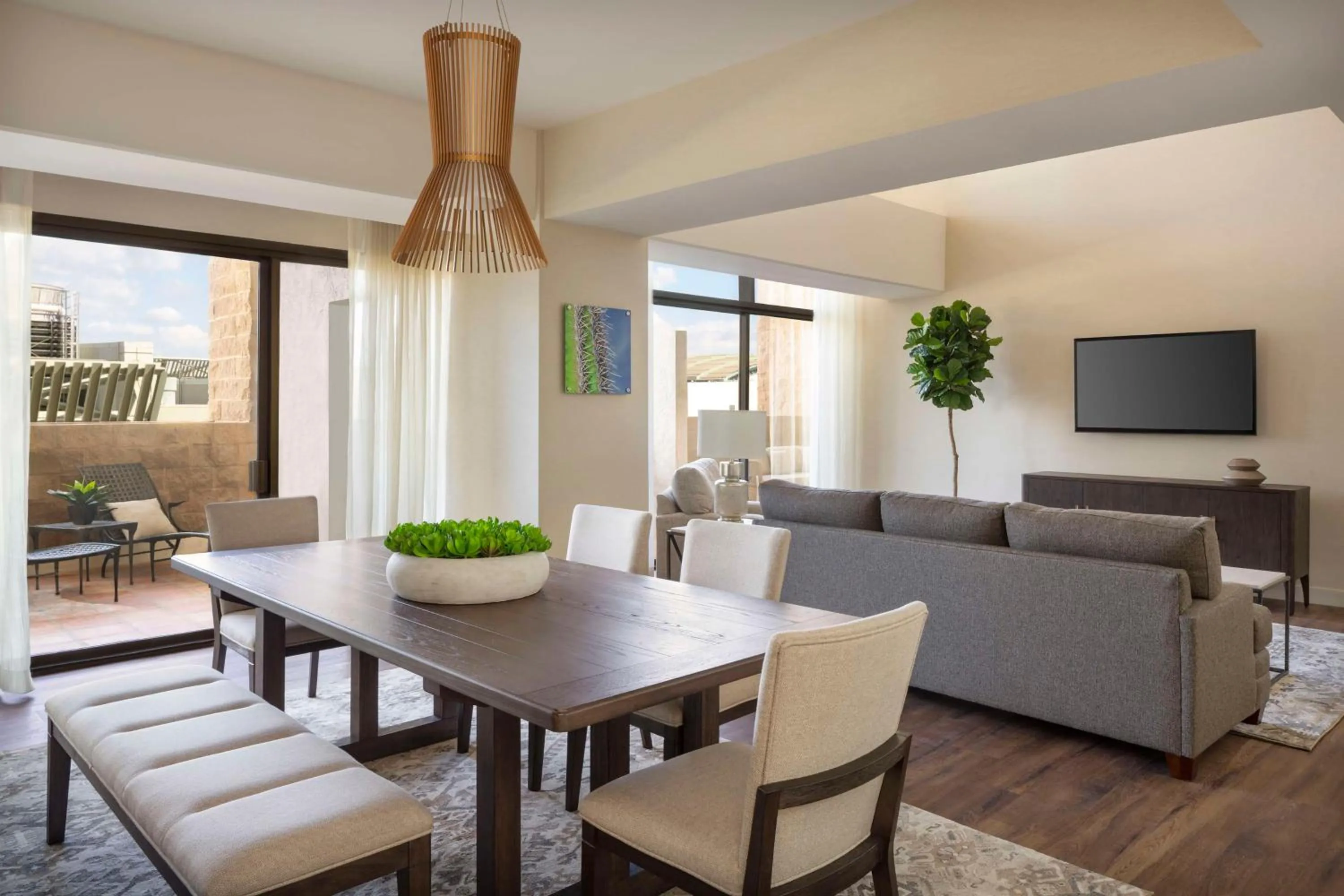 Photo of the whole room in Hyatt Regency Phoenix Downtown