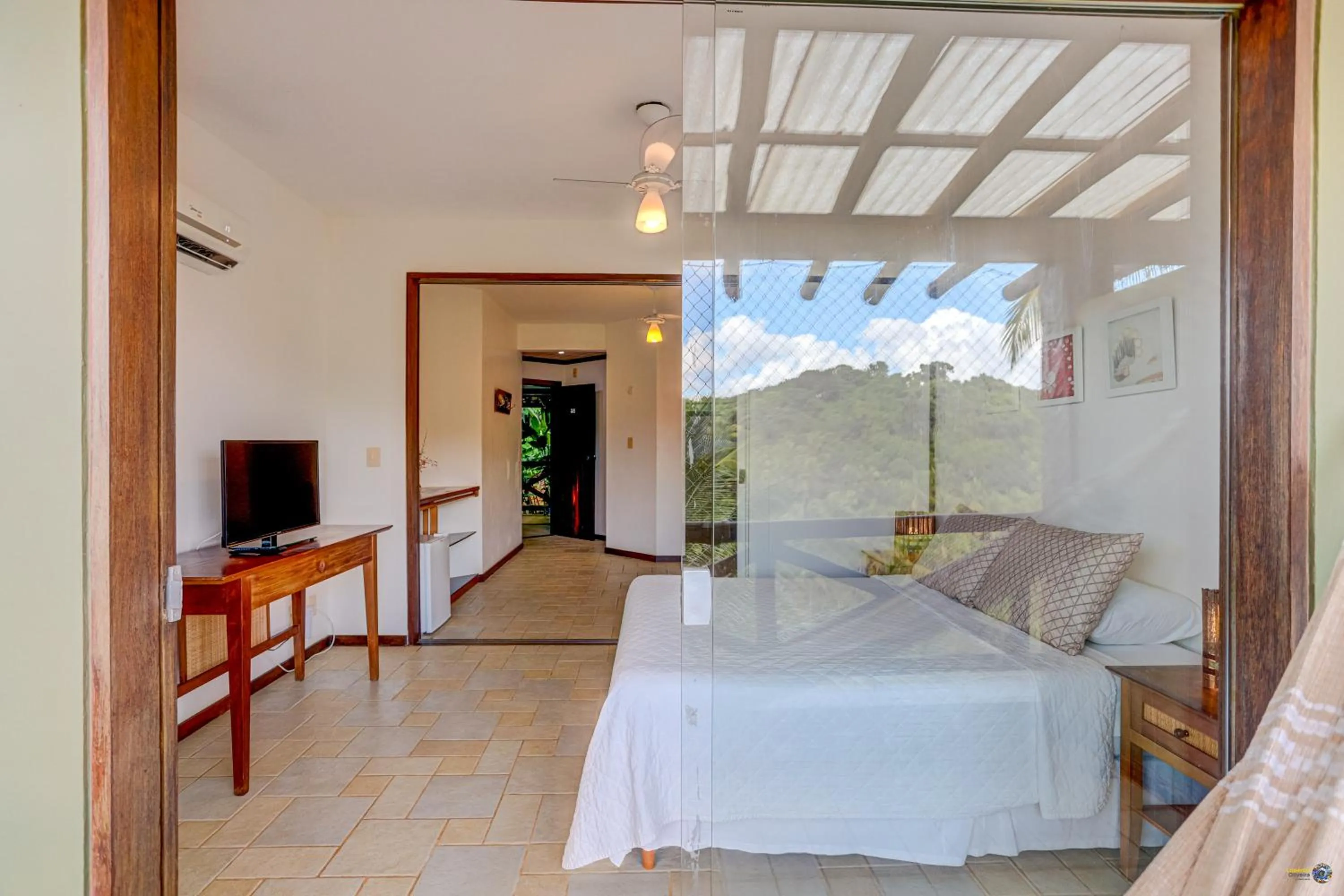 Photo of the whole room, Bed in São José Beach Club & Hotel