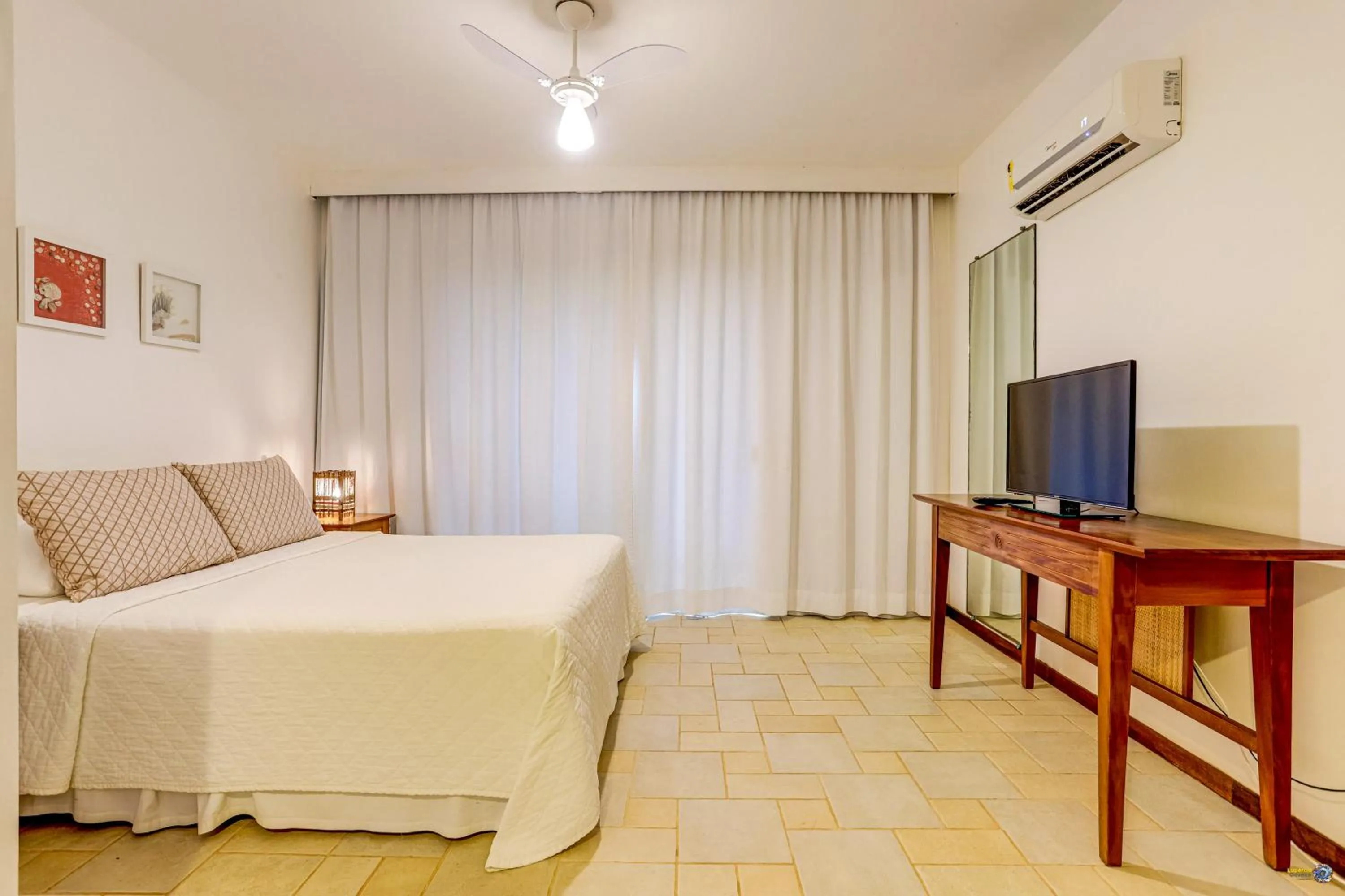 Photo of the whole room, Bed in São José Beach Club & Hotel