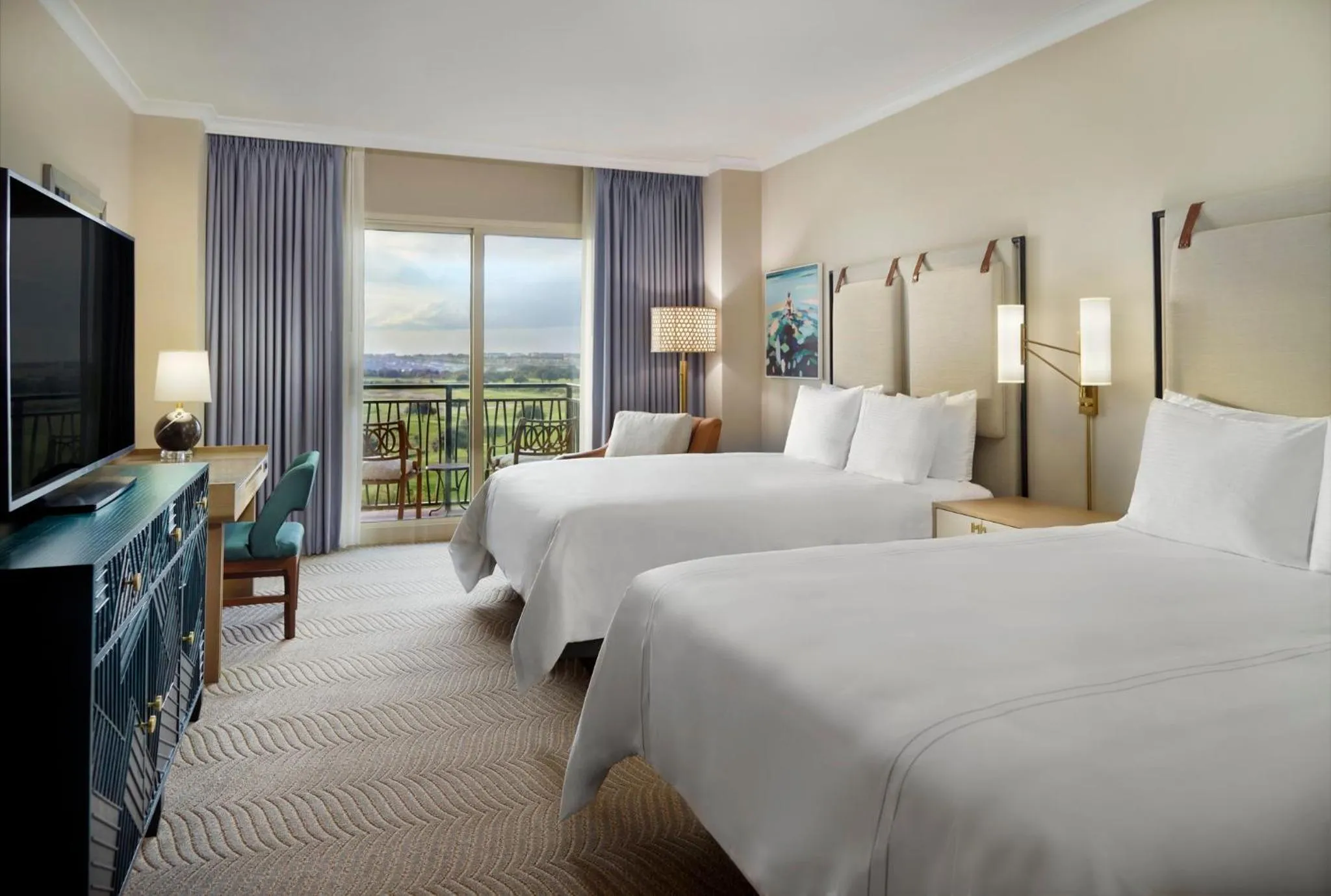Photo of the whole room, Bed in Omni Orlando Resort at Championsgate