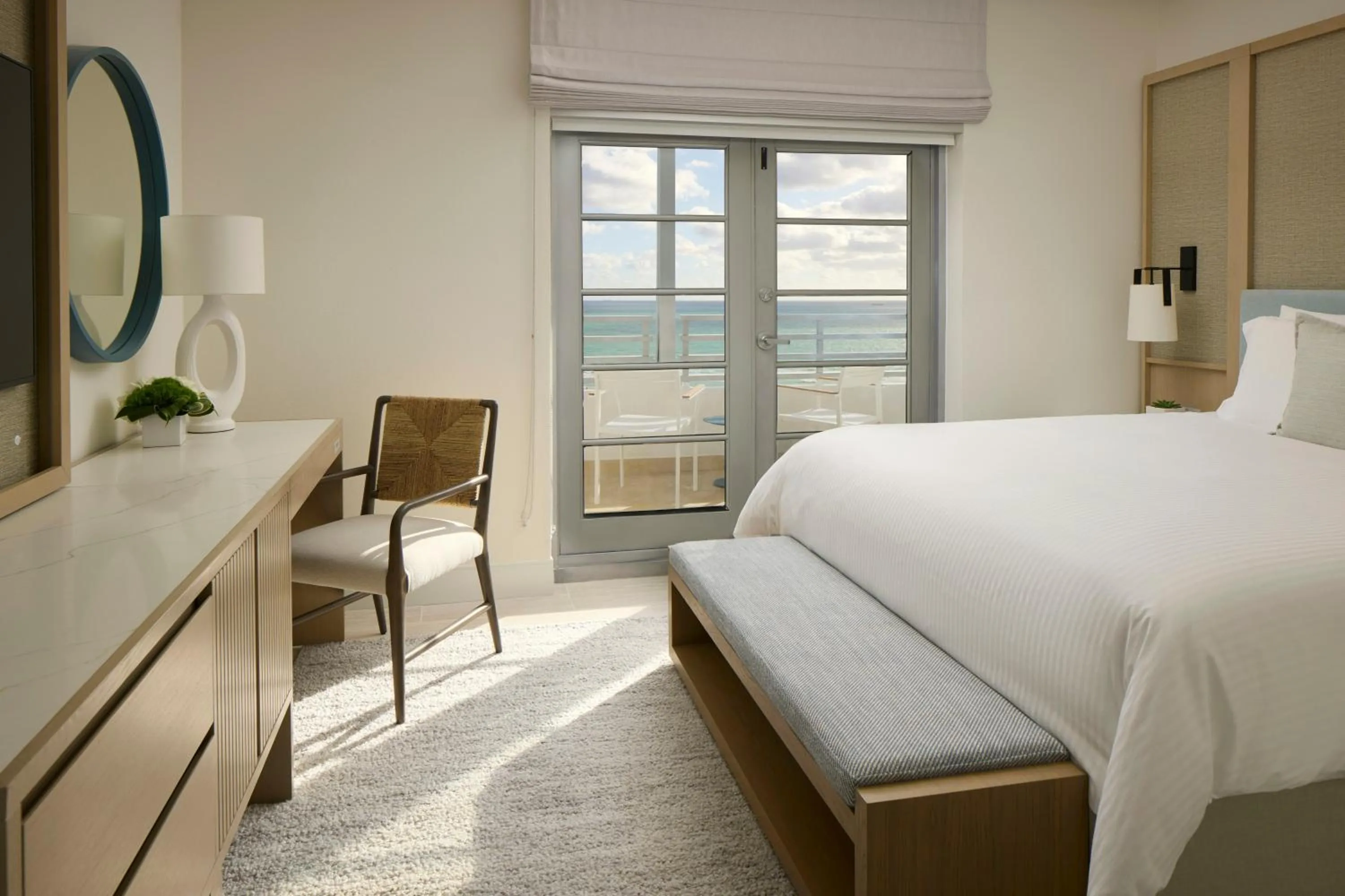 View (from property/room), Bed in Loews Miami Beach Hotel