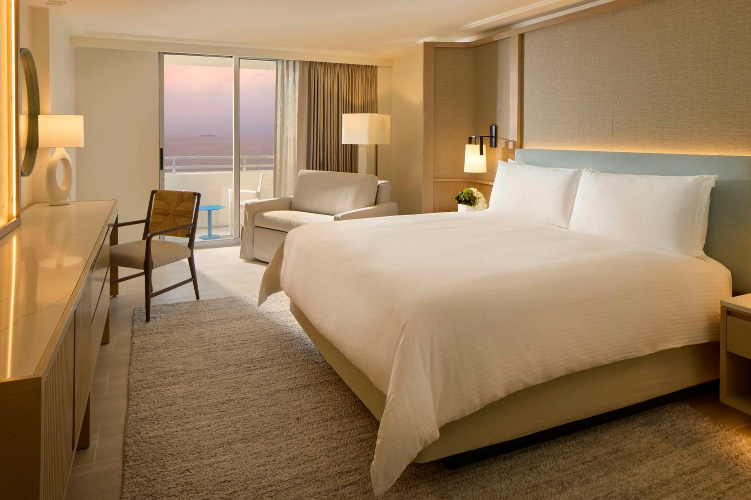 View (from property/room), Bed in Loews Miami Beach Hotel