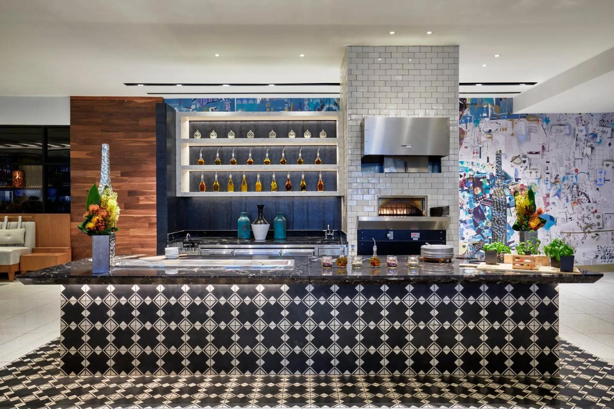 Lounge or bar in Loews Miami Beach Hotel