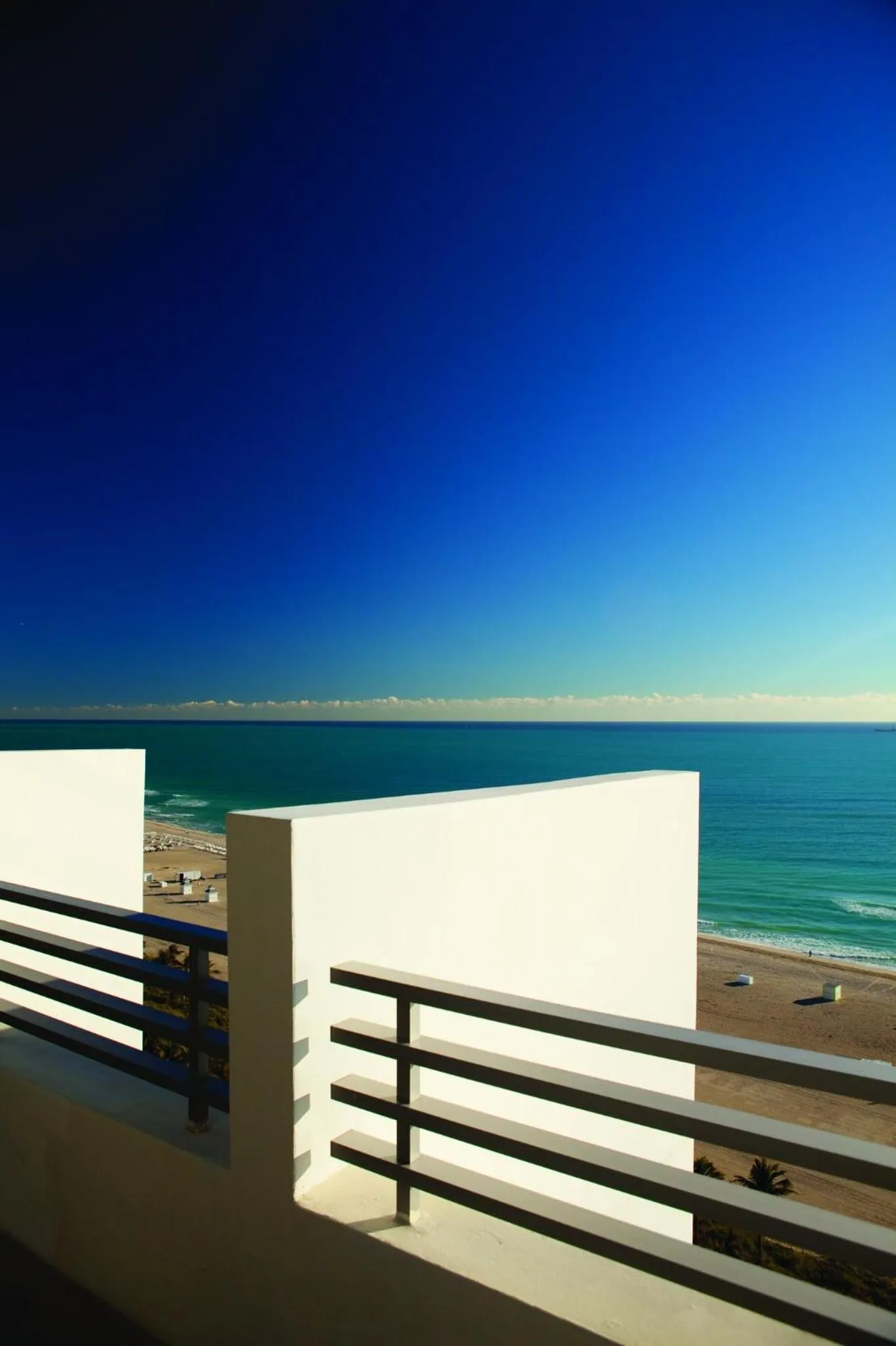 Photo of the whole room in Loews Miami Beach Hotel