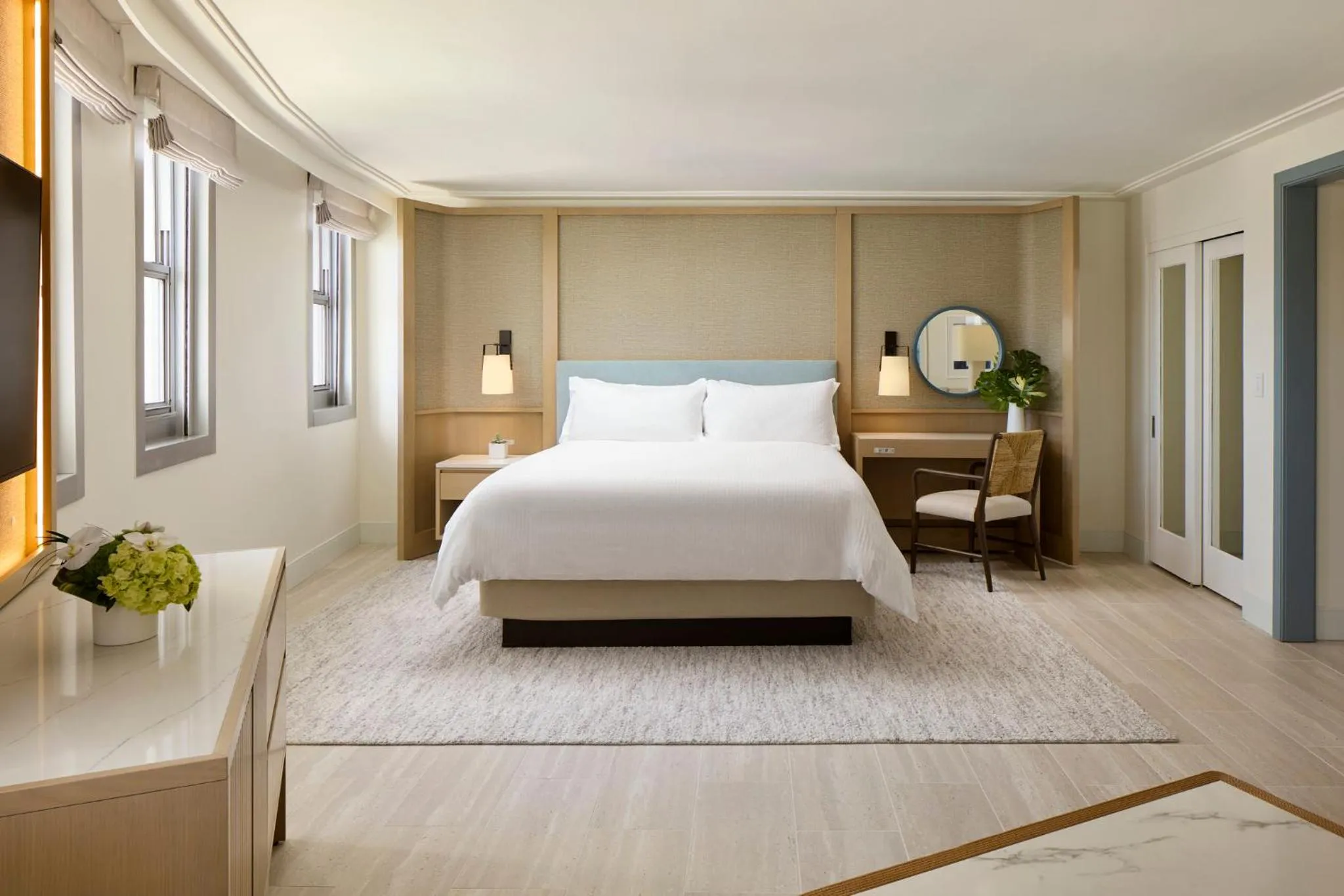 Bedroom, Bed in Loews Miami Beach Hotel