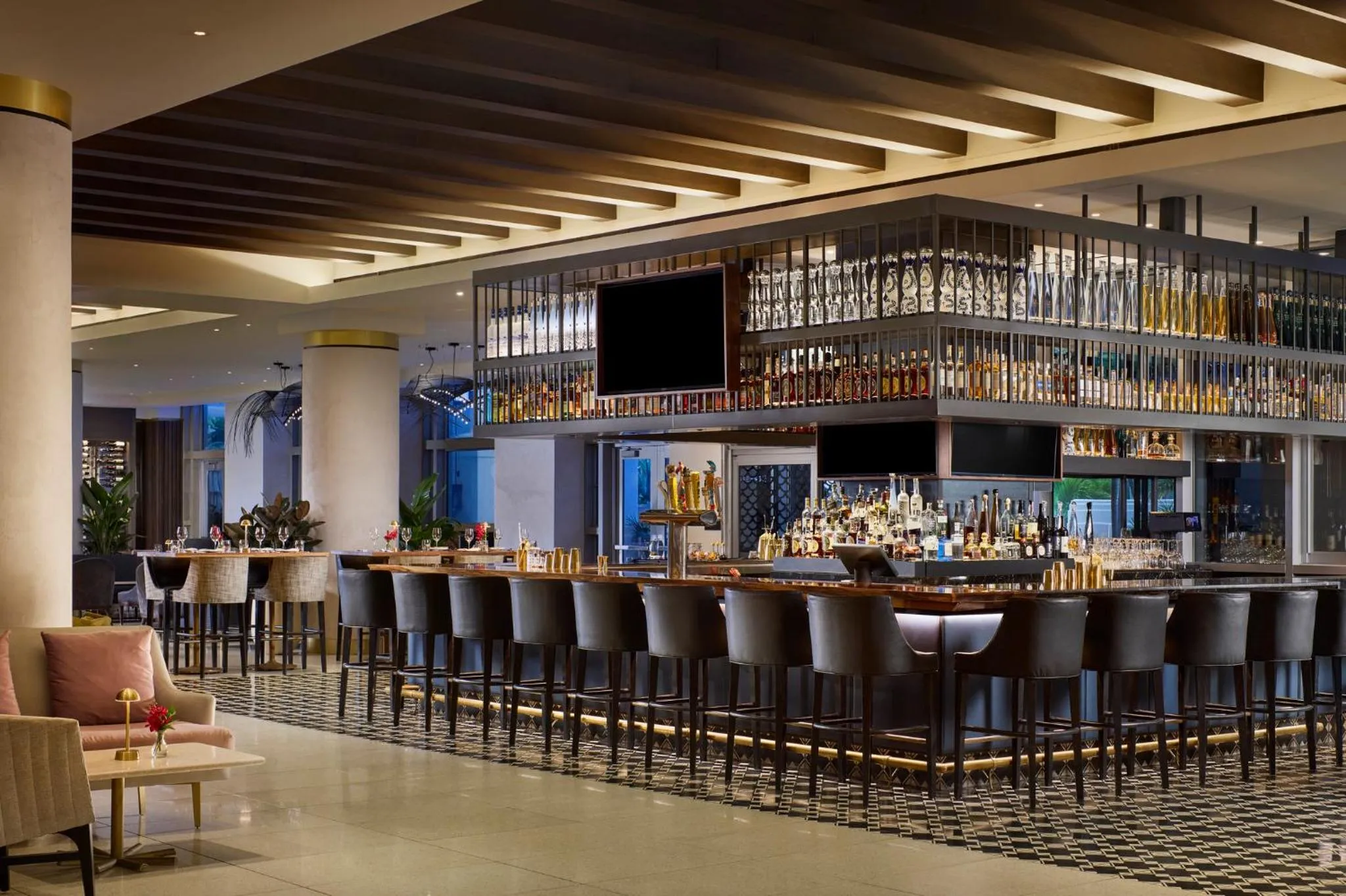 Restaurant/places to eat in Loews Miami Beach Hotel