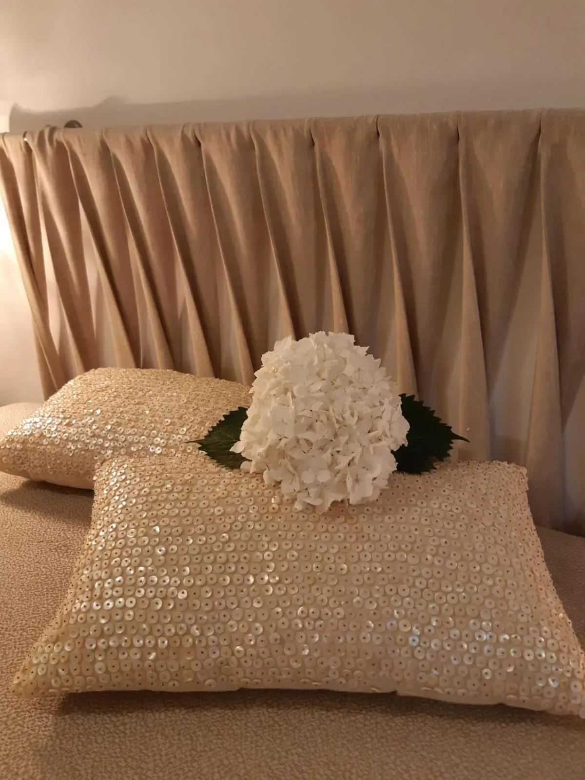 Bed in Donna Lucrezia dimora a corte B&B