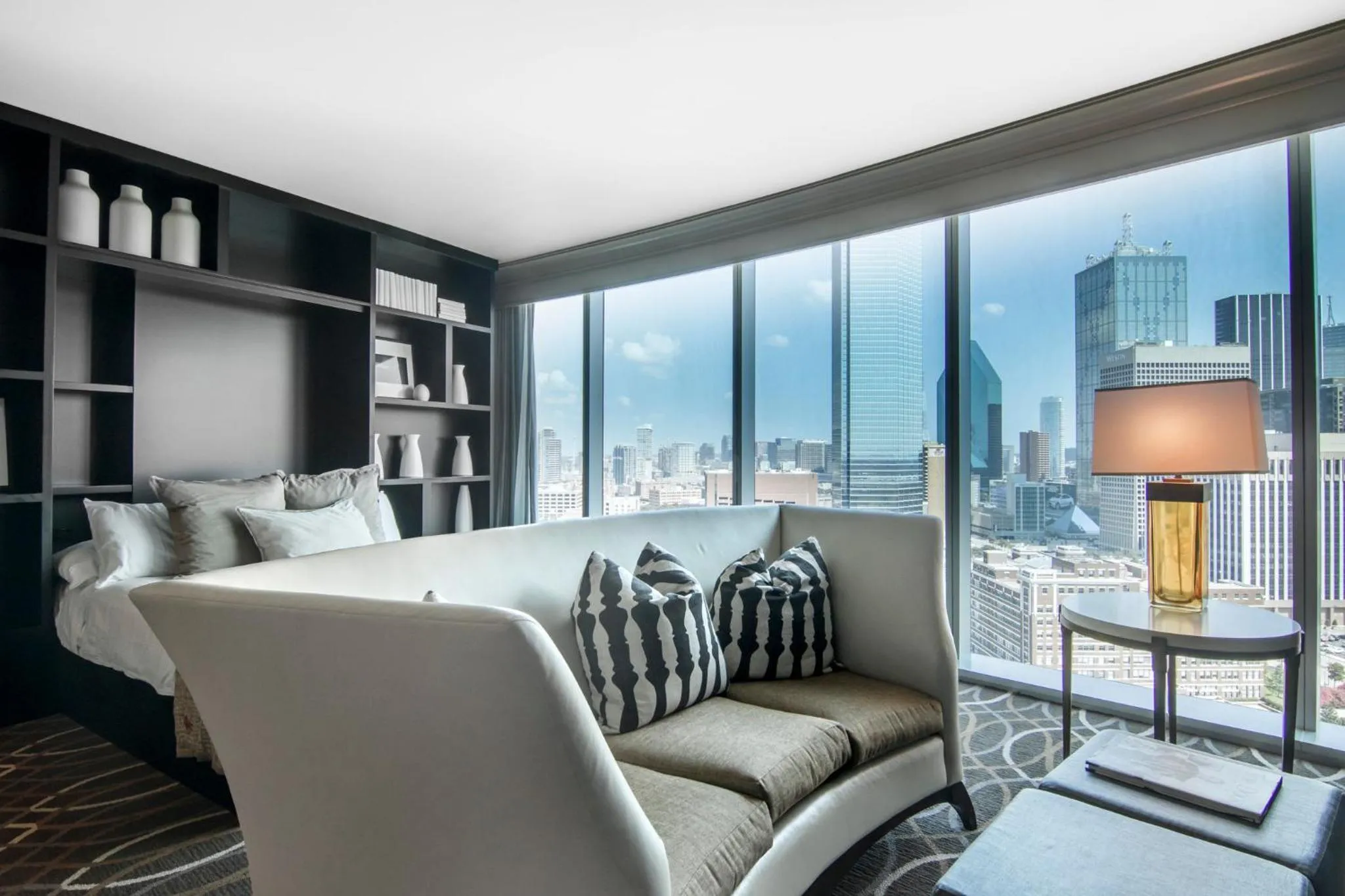 Photo of the whole room in Omni Dallas Hotel