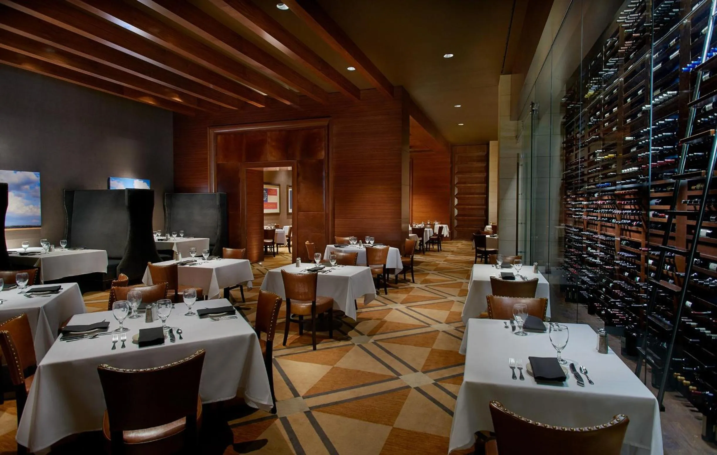 Restaurant/places to eat in Omni Dallas Hotel