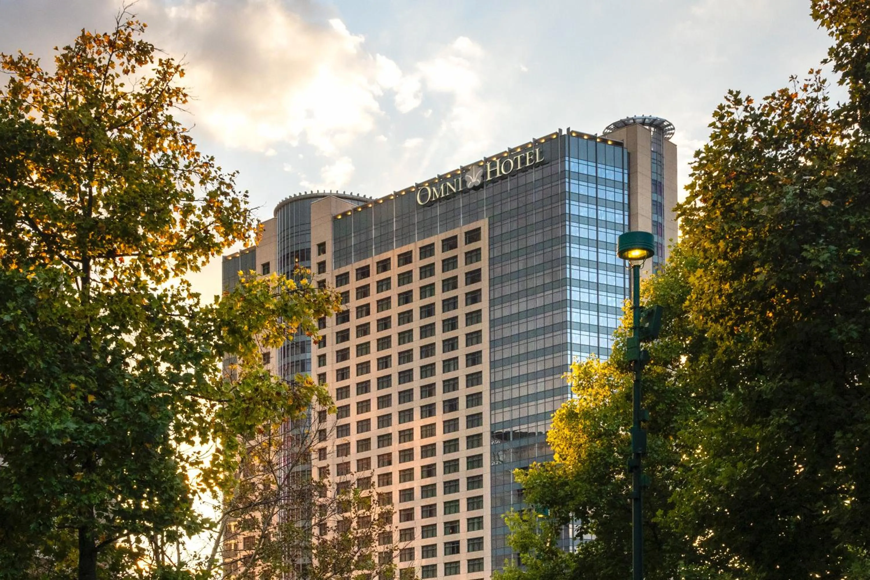Property building in Omni Atlanta Hotel at Centennial Park