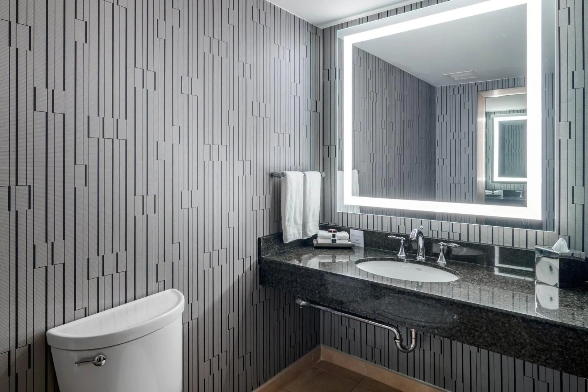 Bathroom in Omni Atlanta Hotel at Centennial Park