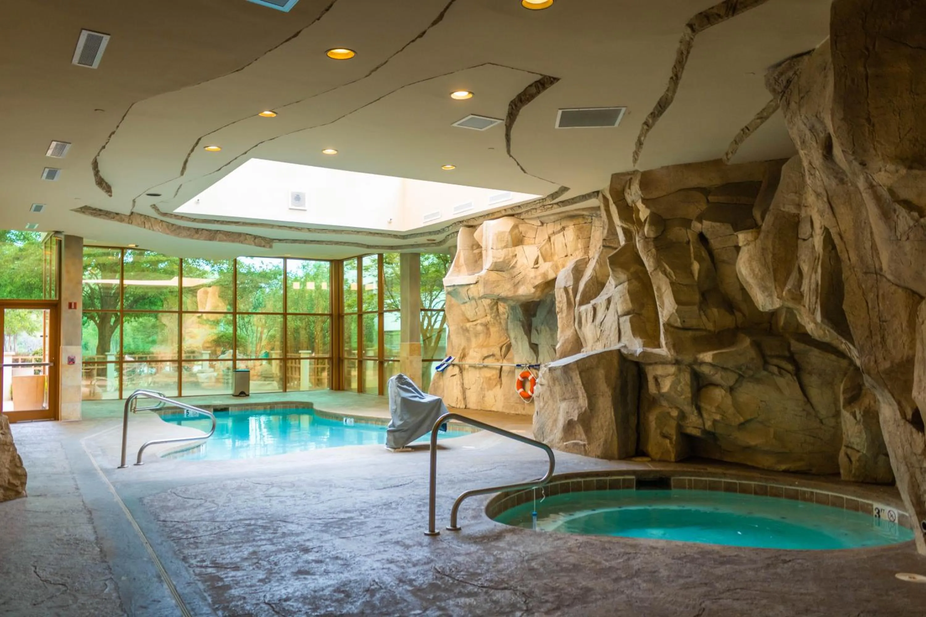 Swimming pool in Gold Strike Casino Resort