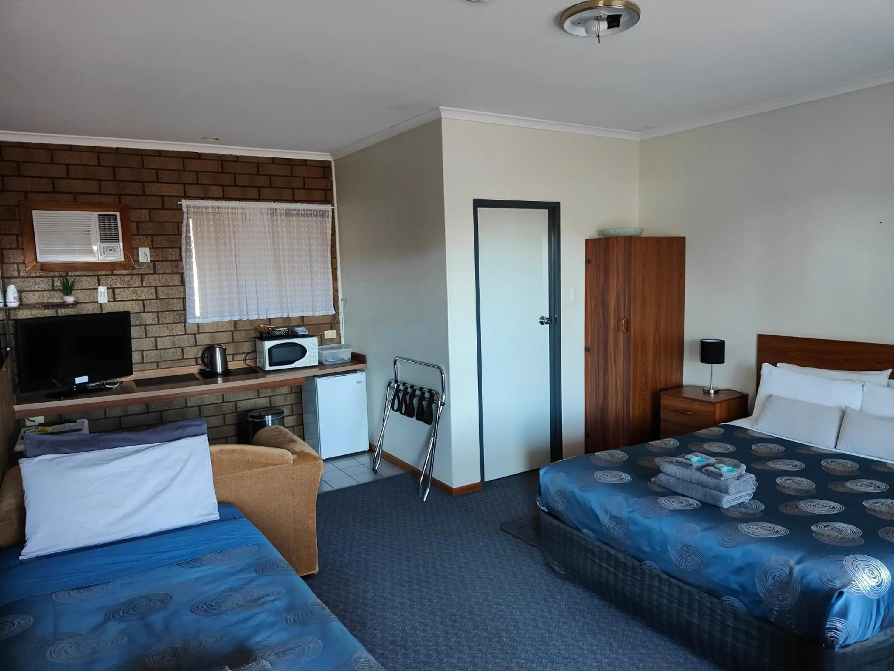 Budget Double or Twin Room in Airport Whyalla Motel Budget Double or Twin Room in Airport Whyalla Motel