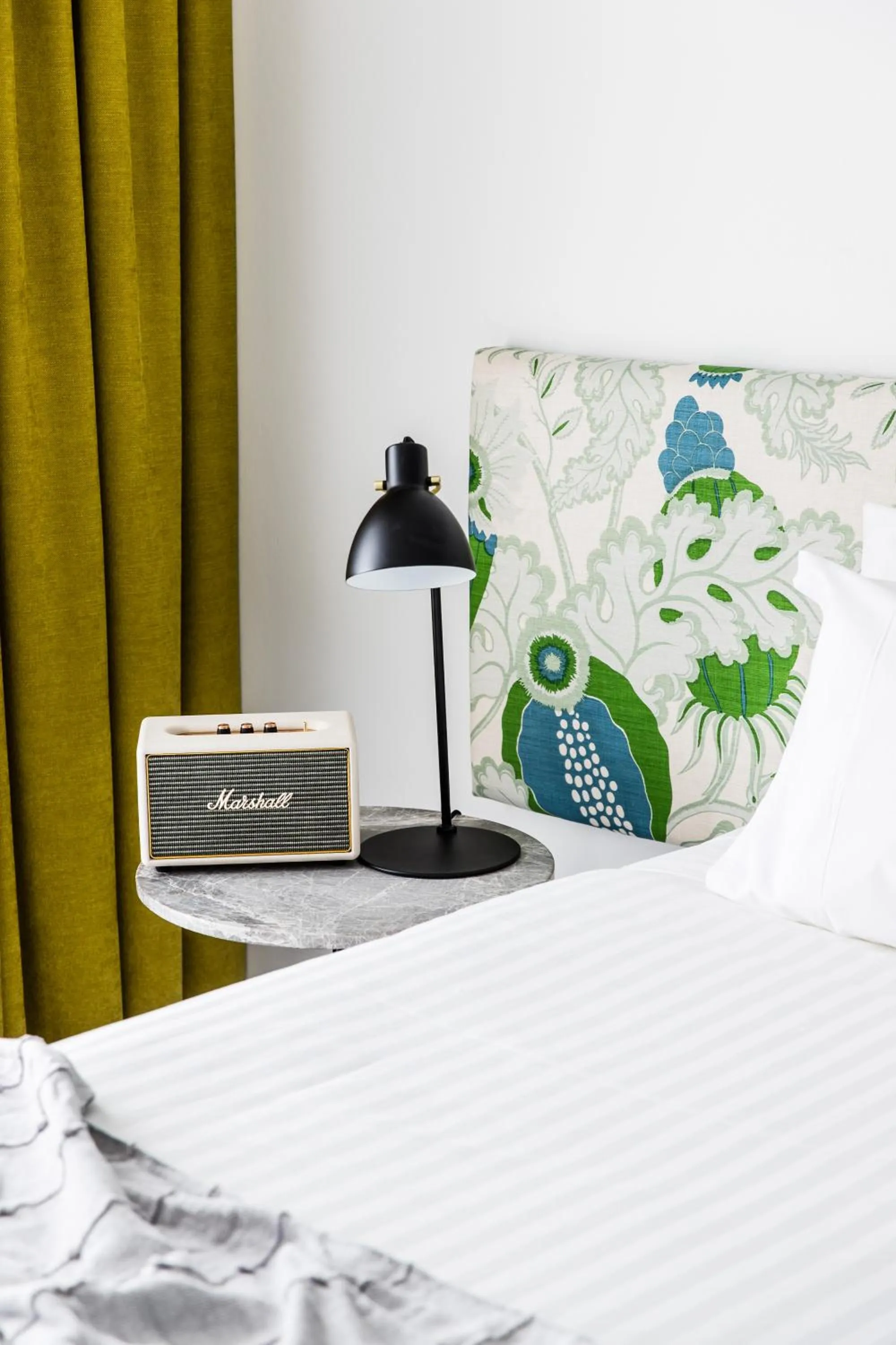 Bed in Hotel Ravesis