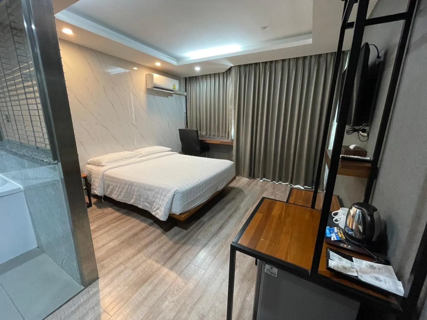 Bed in Bangkok City Link Hotel