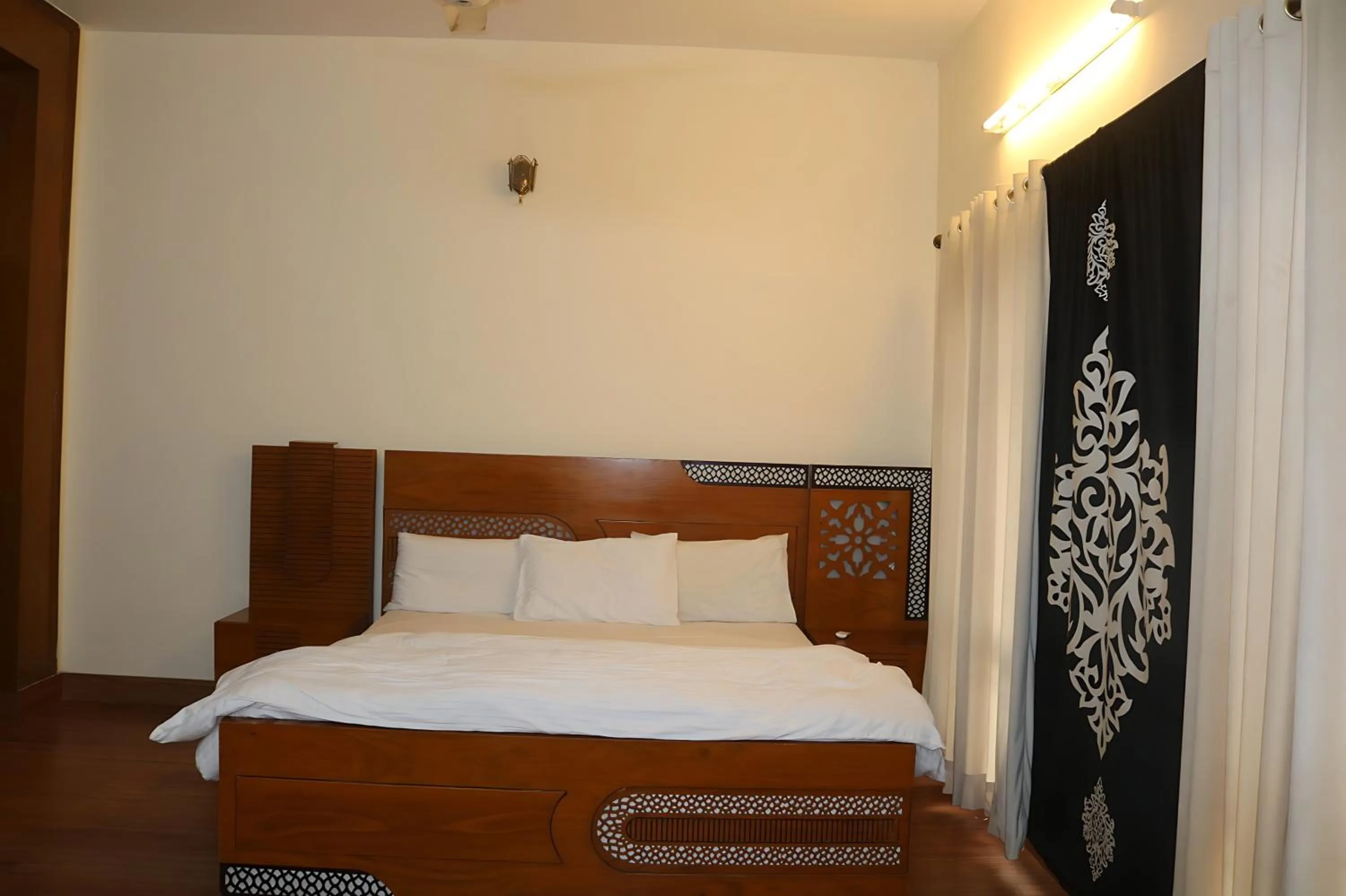 Bedroom, Bed in Mulberry Guest House F-11