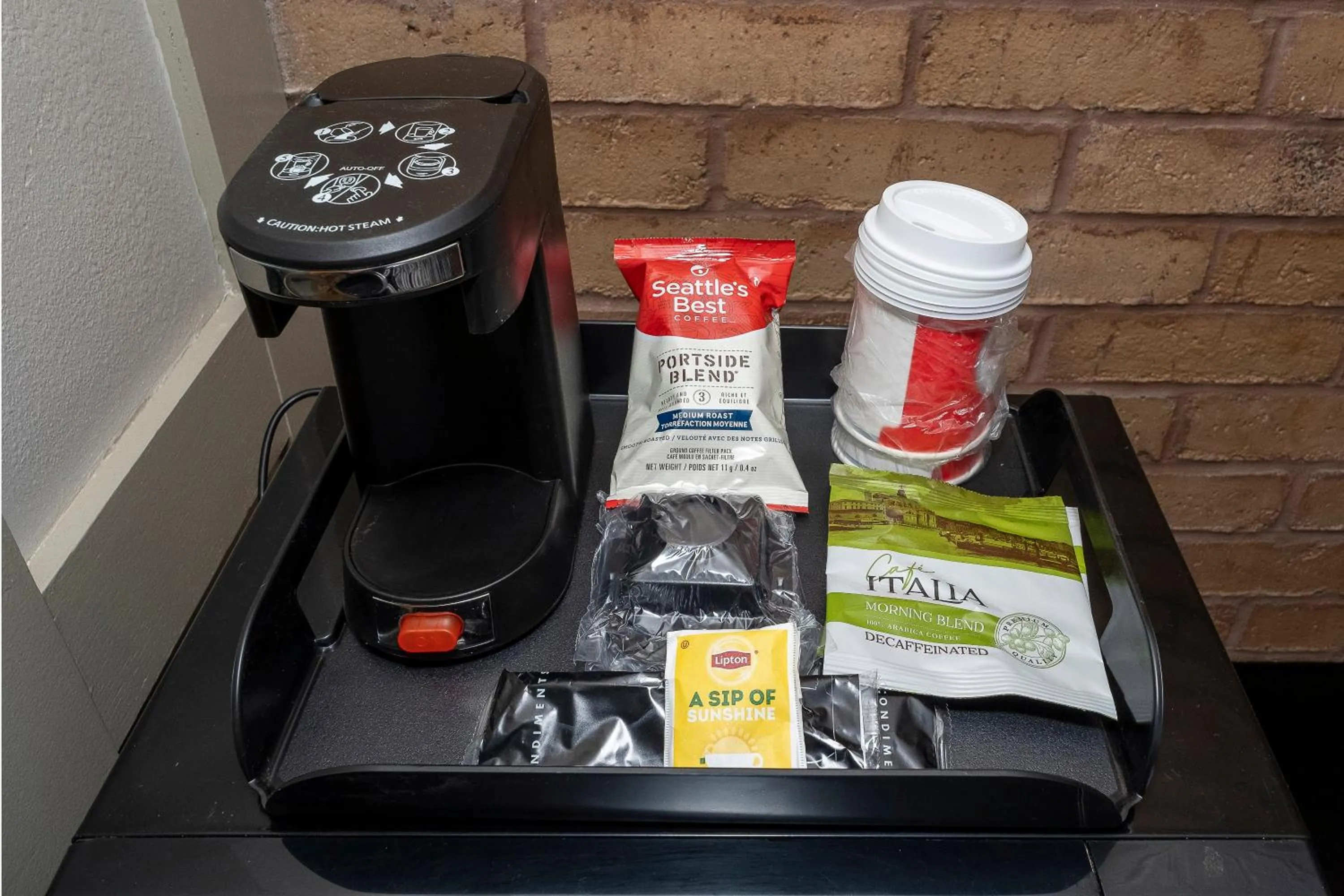 Photo of the whole room in Red Roof Inn Monroe