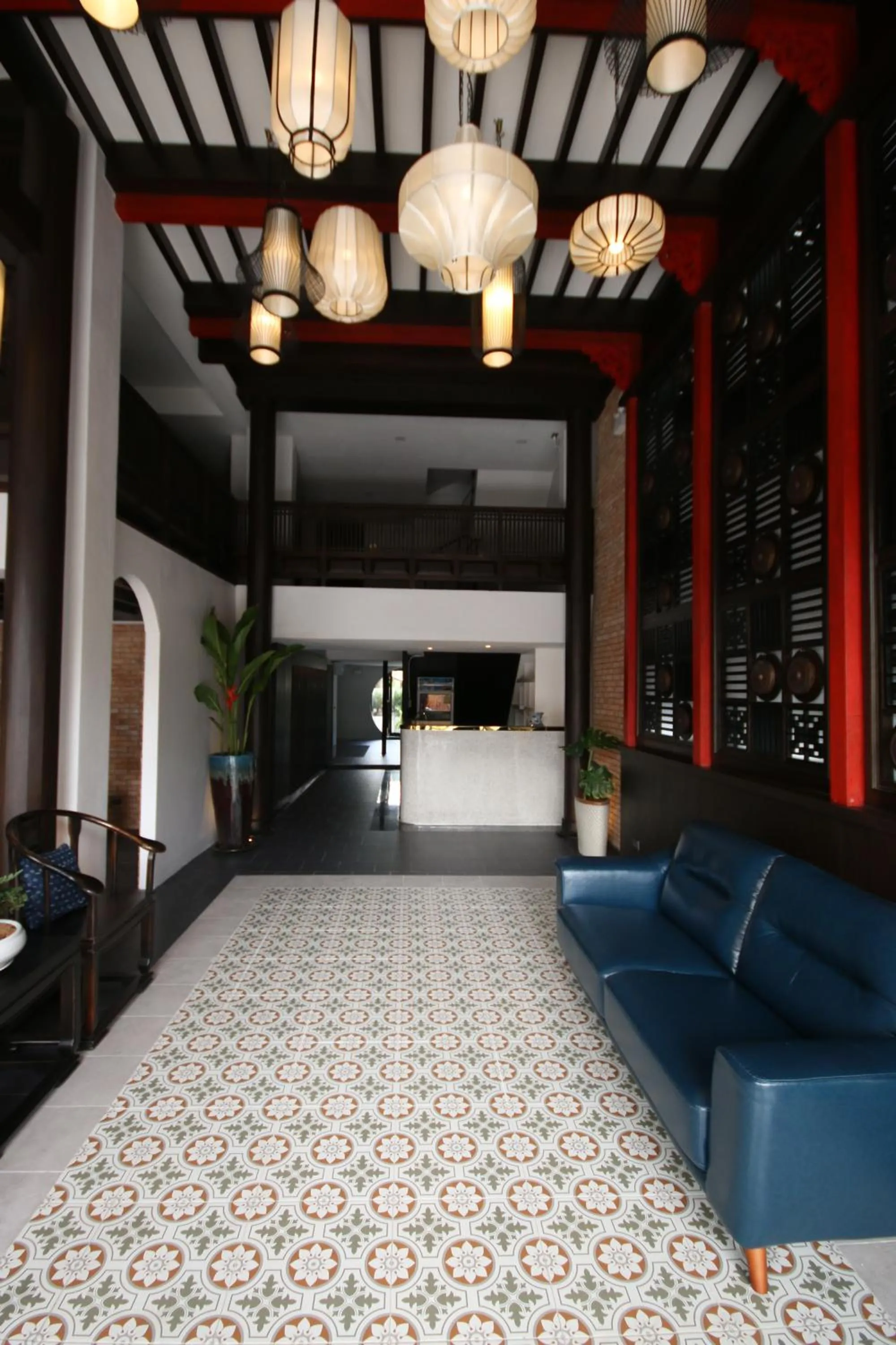 Lobby or reception, Bed in Saran Boutique Hotel Thapae