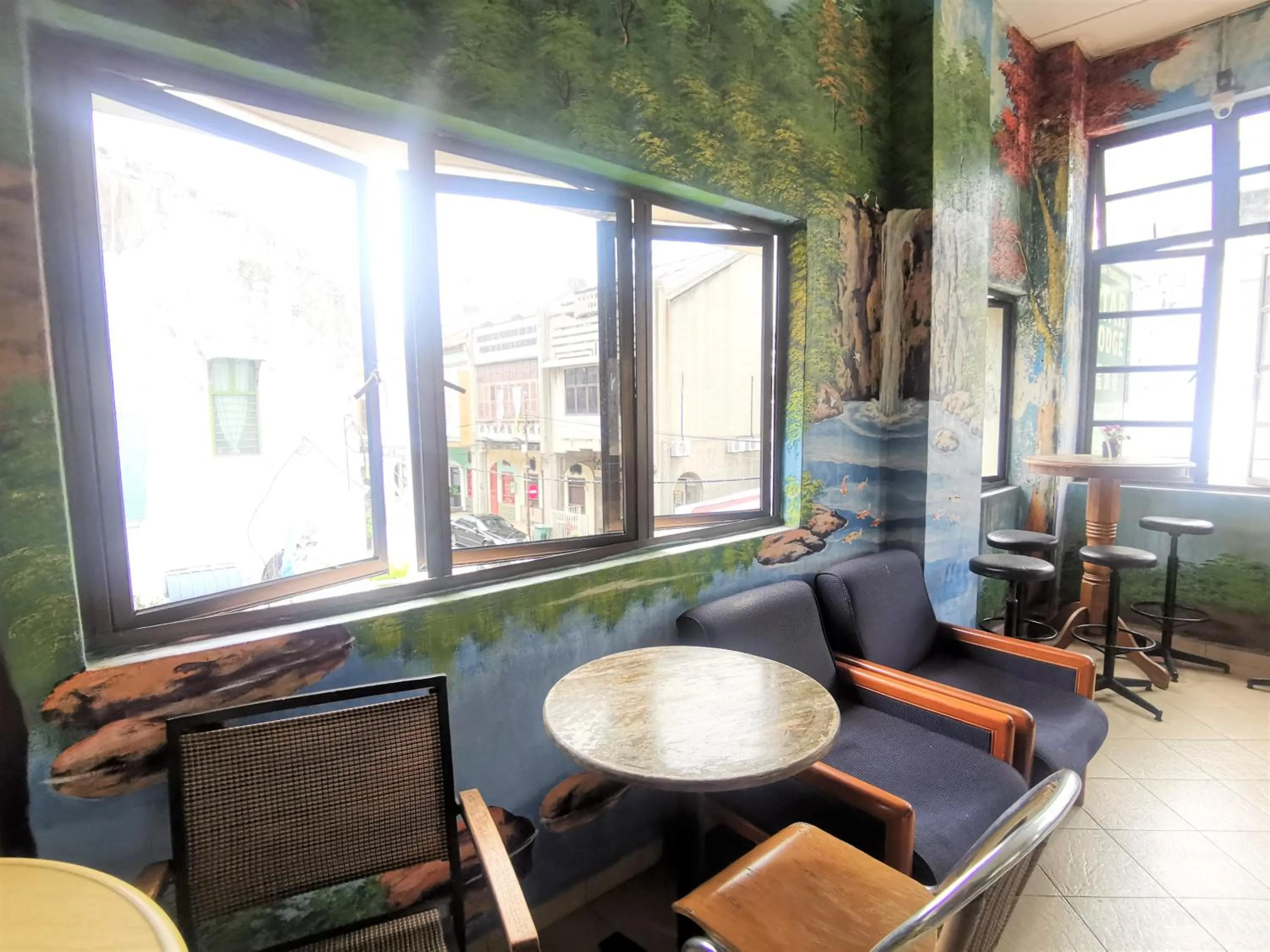 Seating area in Star Lodge