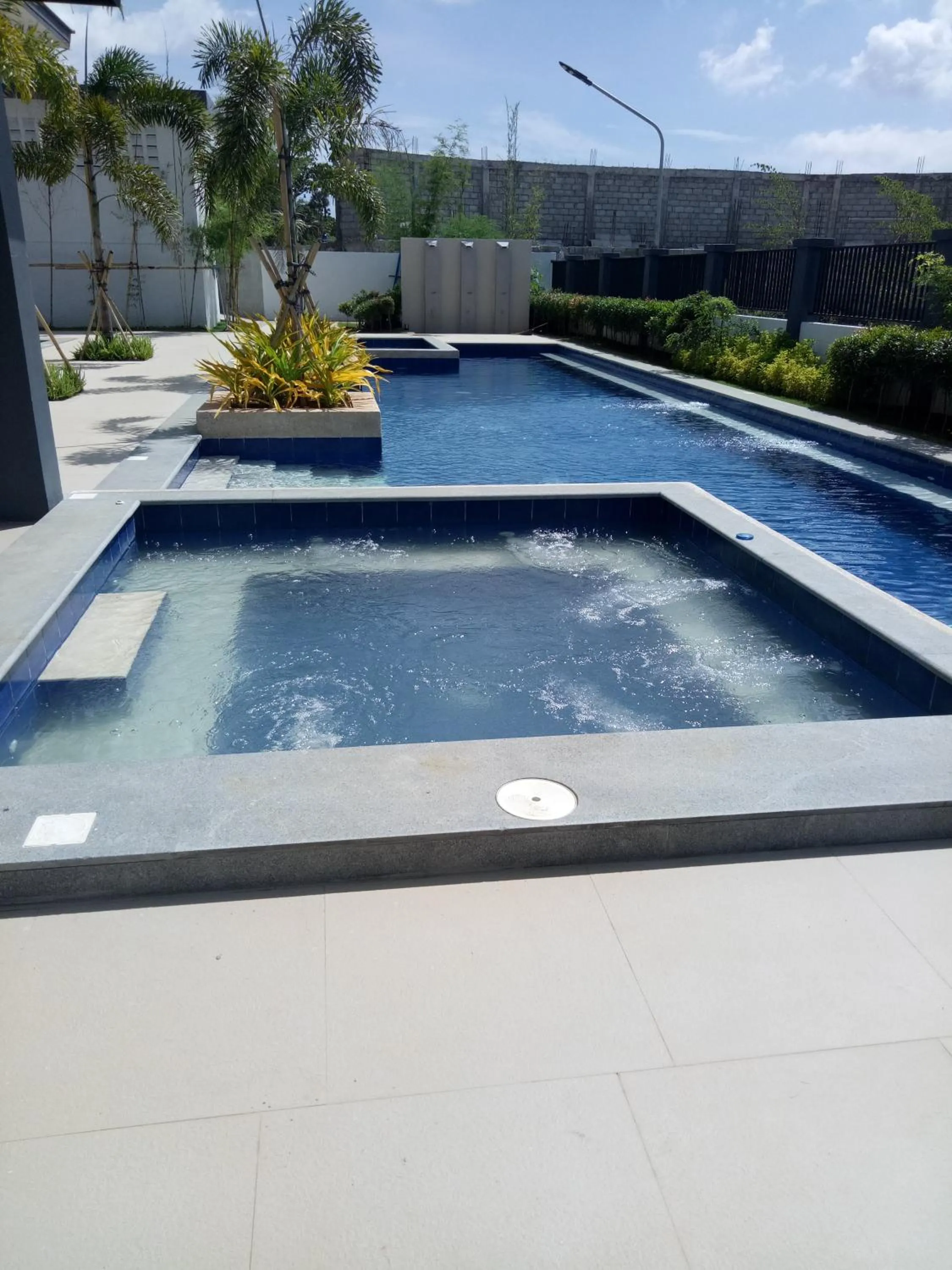 Hot Tub in Crown Hotel at Harbour Springs Palawan Managed by Enderun Hotels