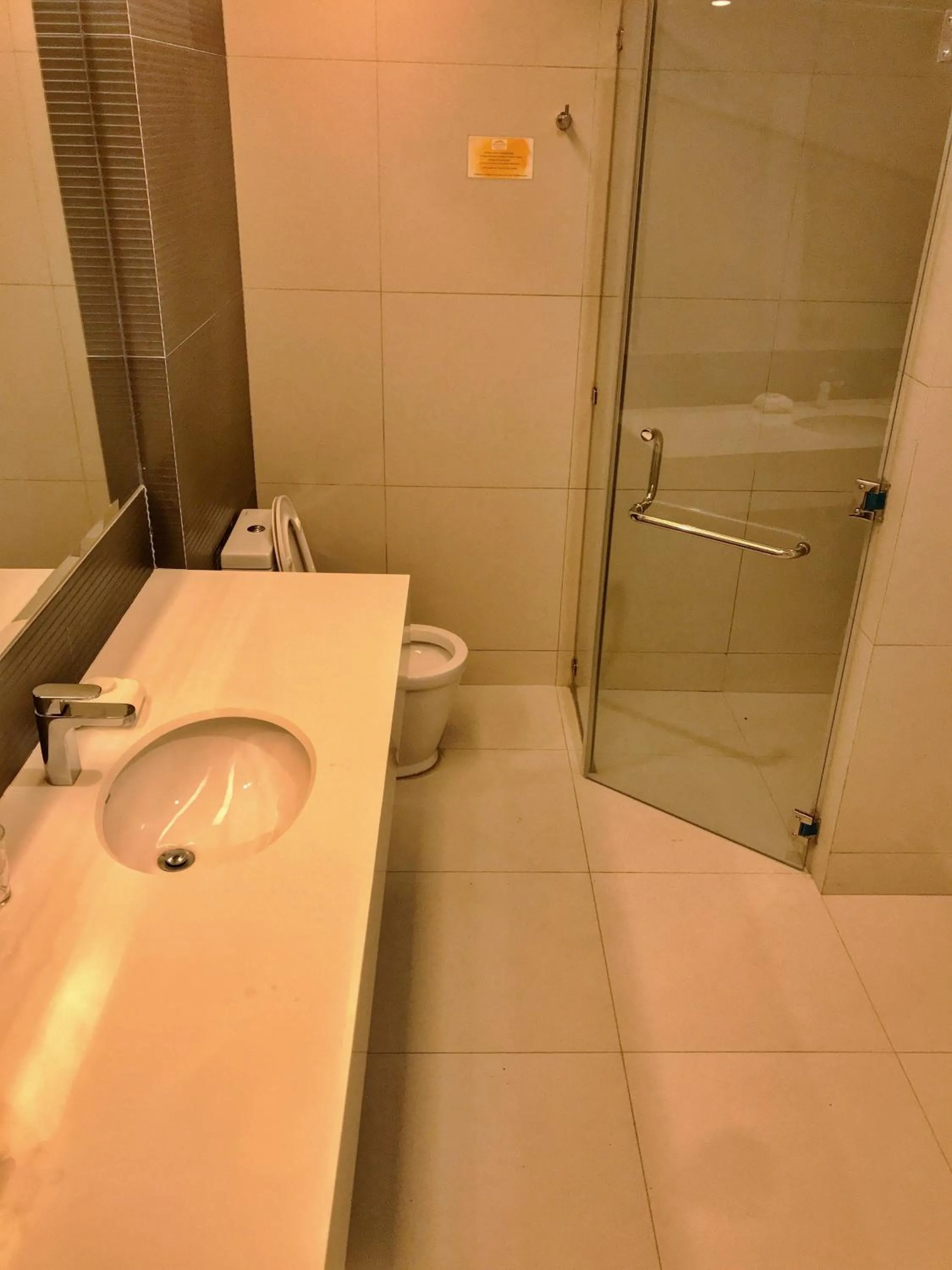 Bathroom in Crown Hotel at Harbour Springs Palawan Managed by Enderun Hotels