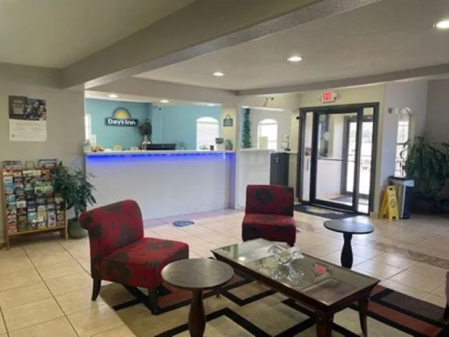 Days Inn by Wyndham Centerville