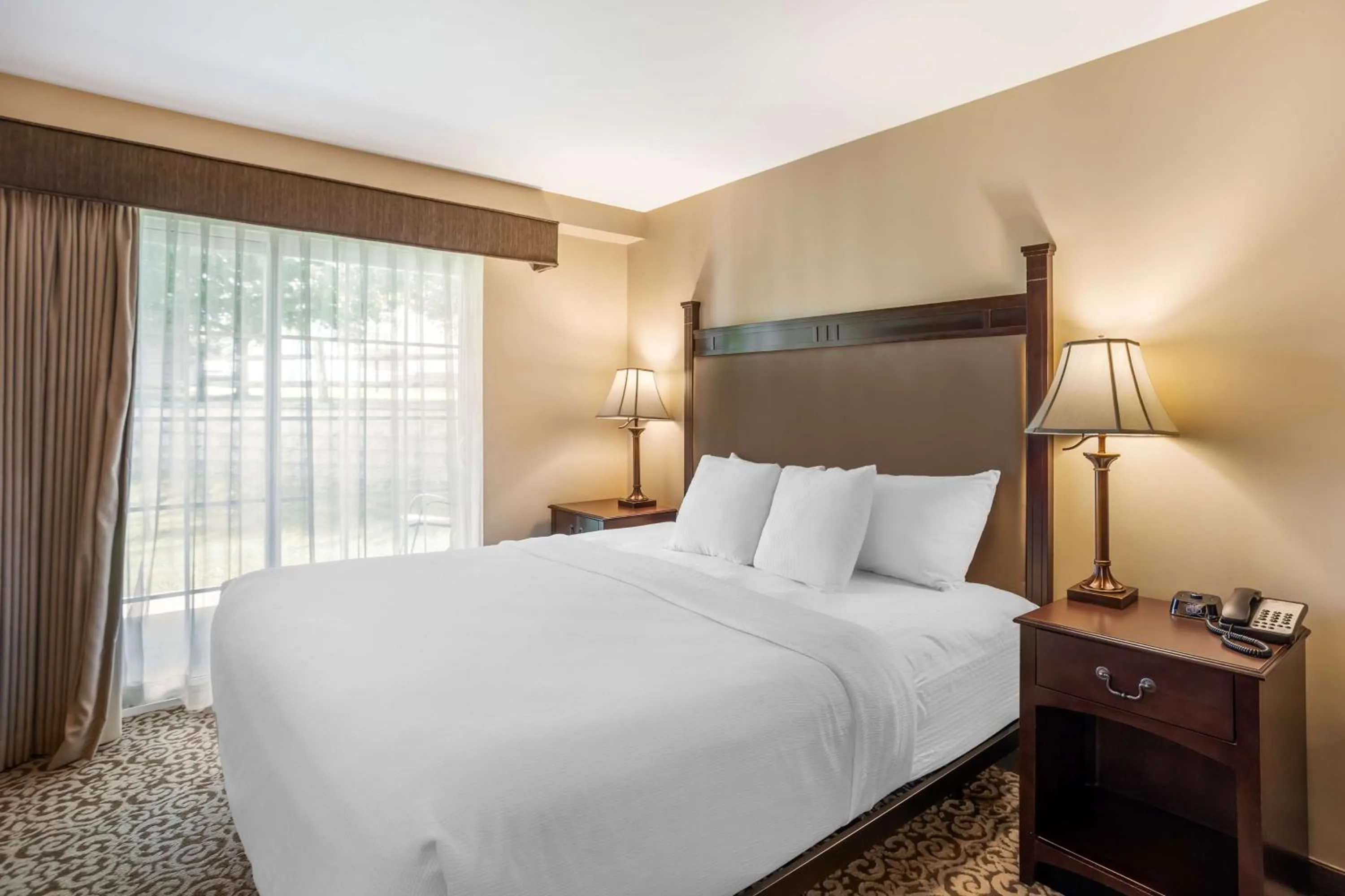 Photo of the whole room, Bed in Best Western Plus Intercourse Village Inn