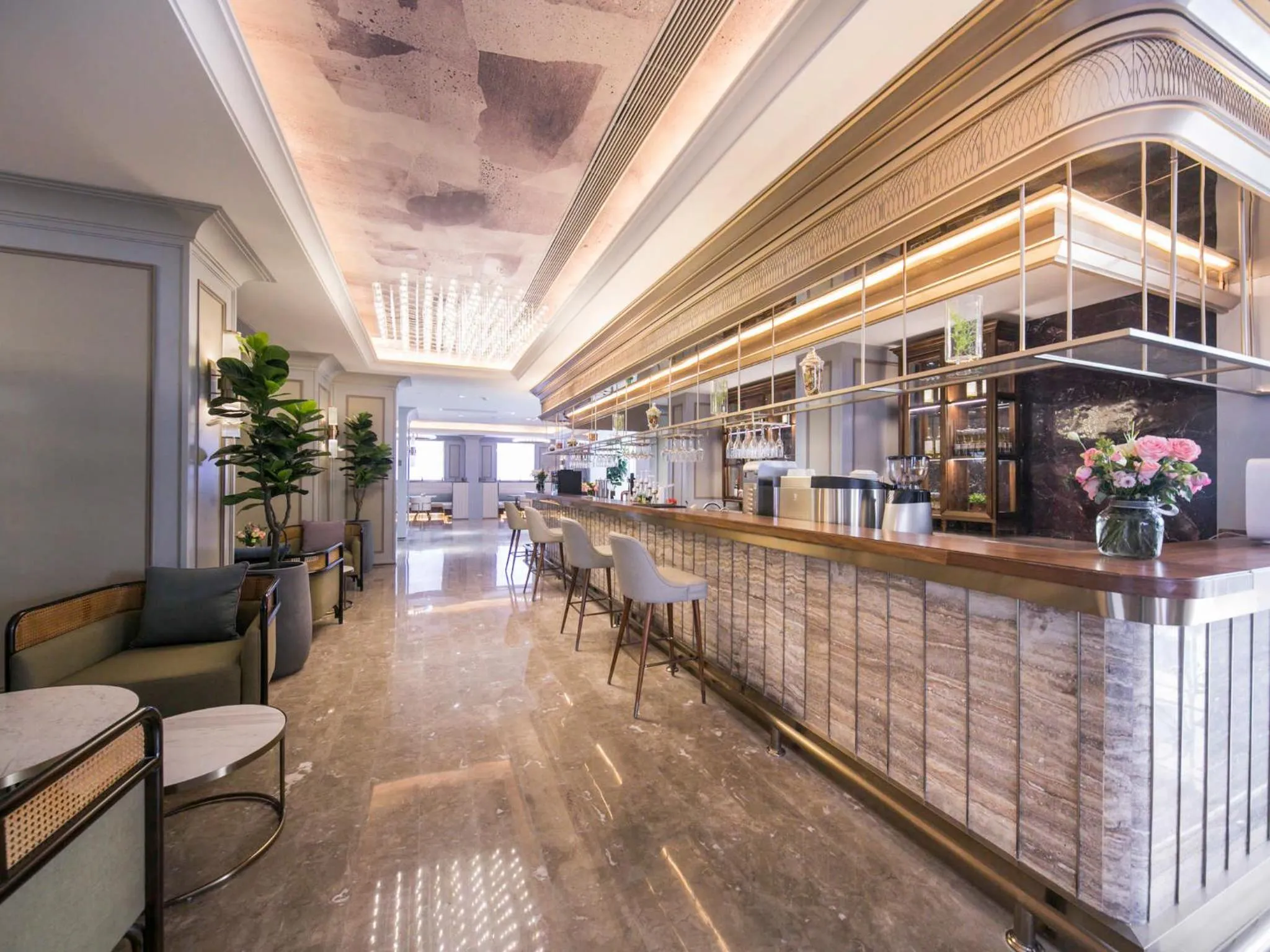 Lounge or bar in Mercure Xi'an Downtown