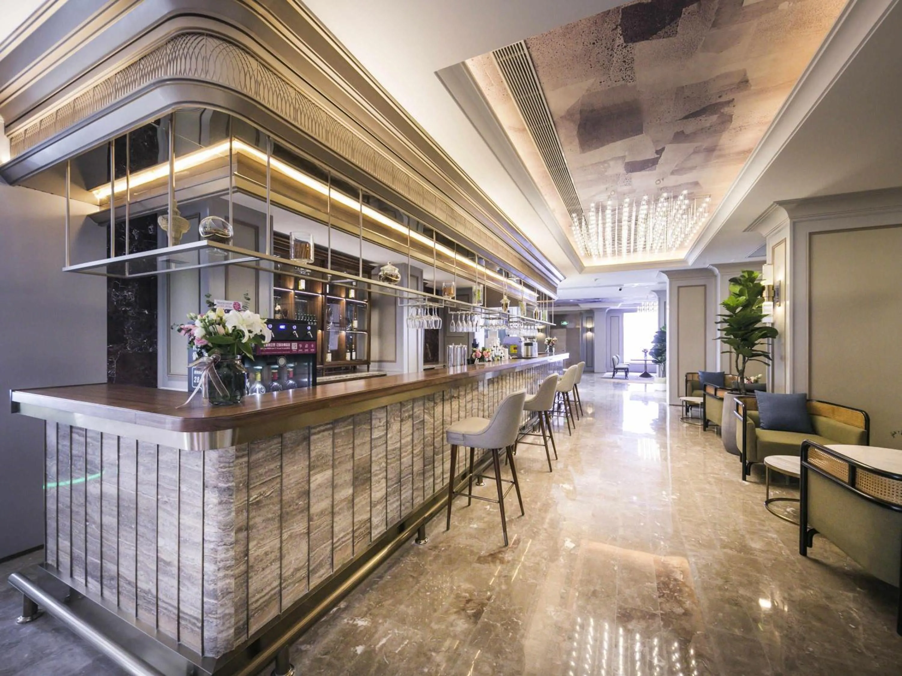 Lounge or bar in Mercure Xi'an Downtown