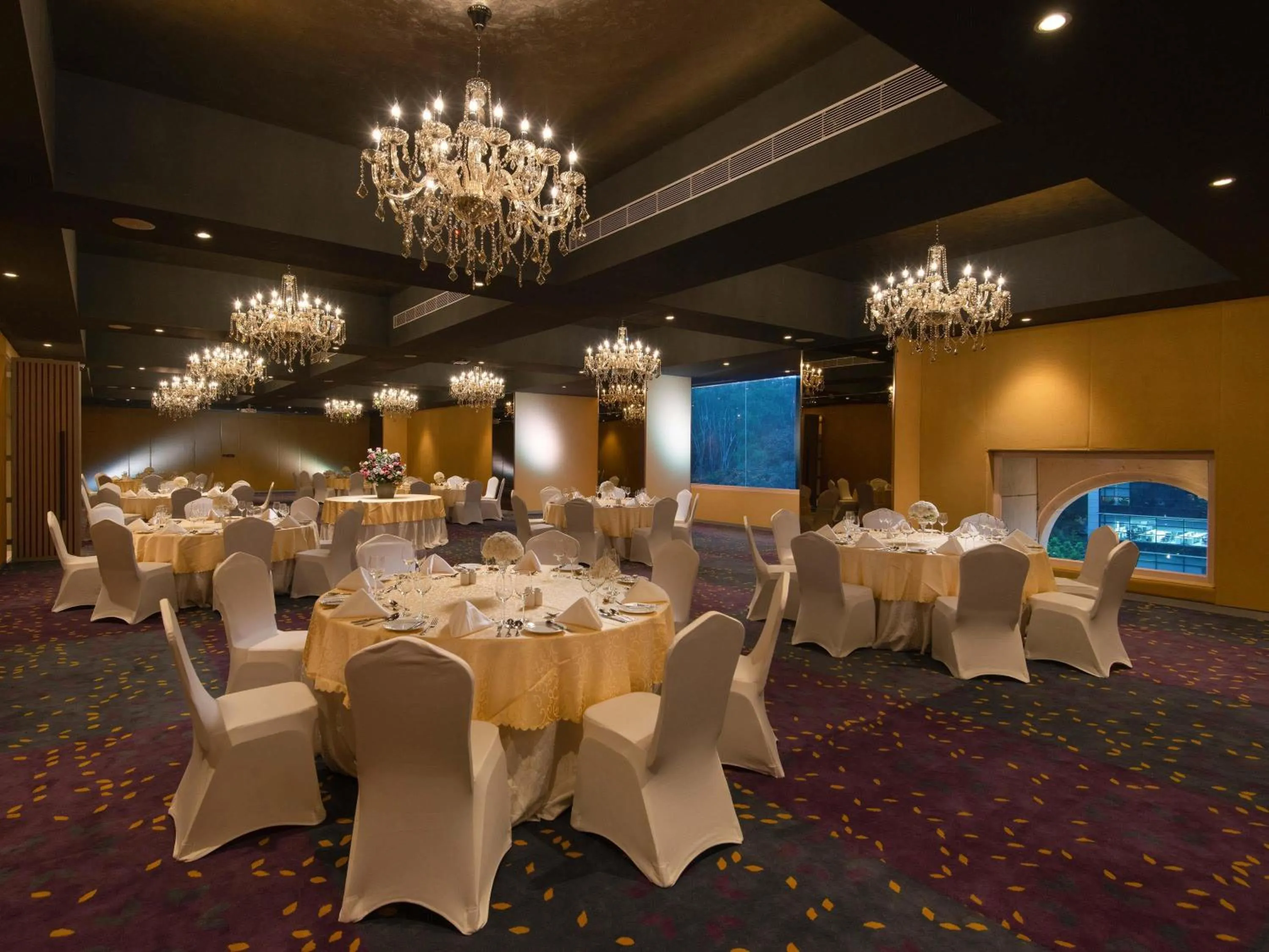 Meeting/conference room in Grand Mercure Bengaluru at Gopalan Mall - An Accor Brand
