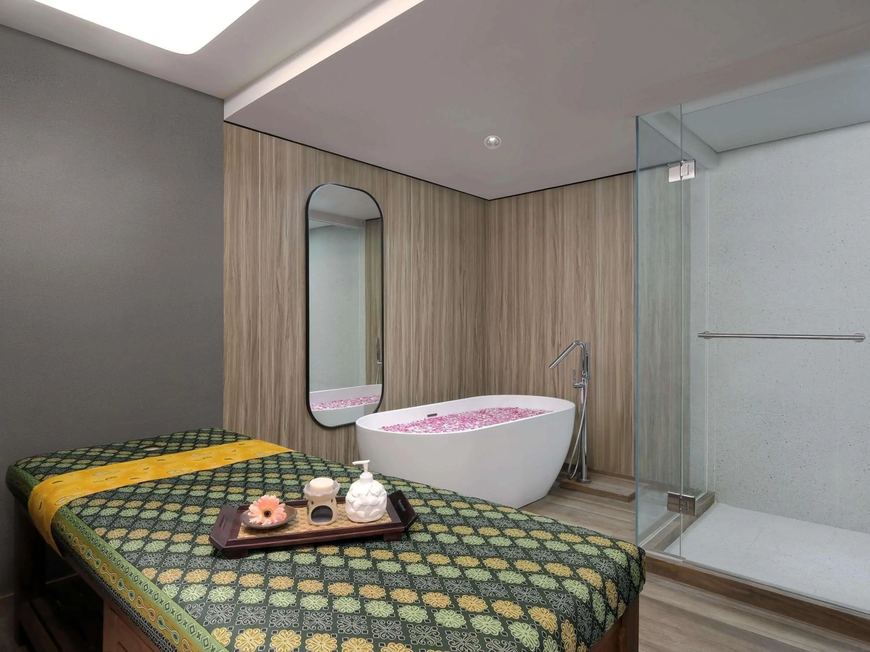Property building, Bed in Movenpick Surabaya City