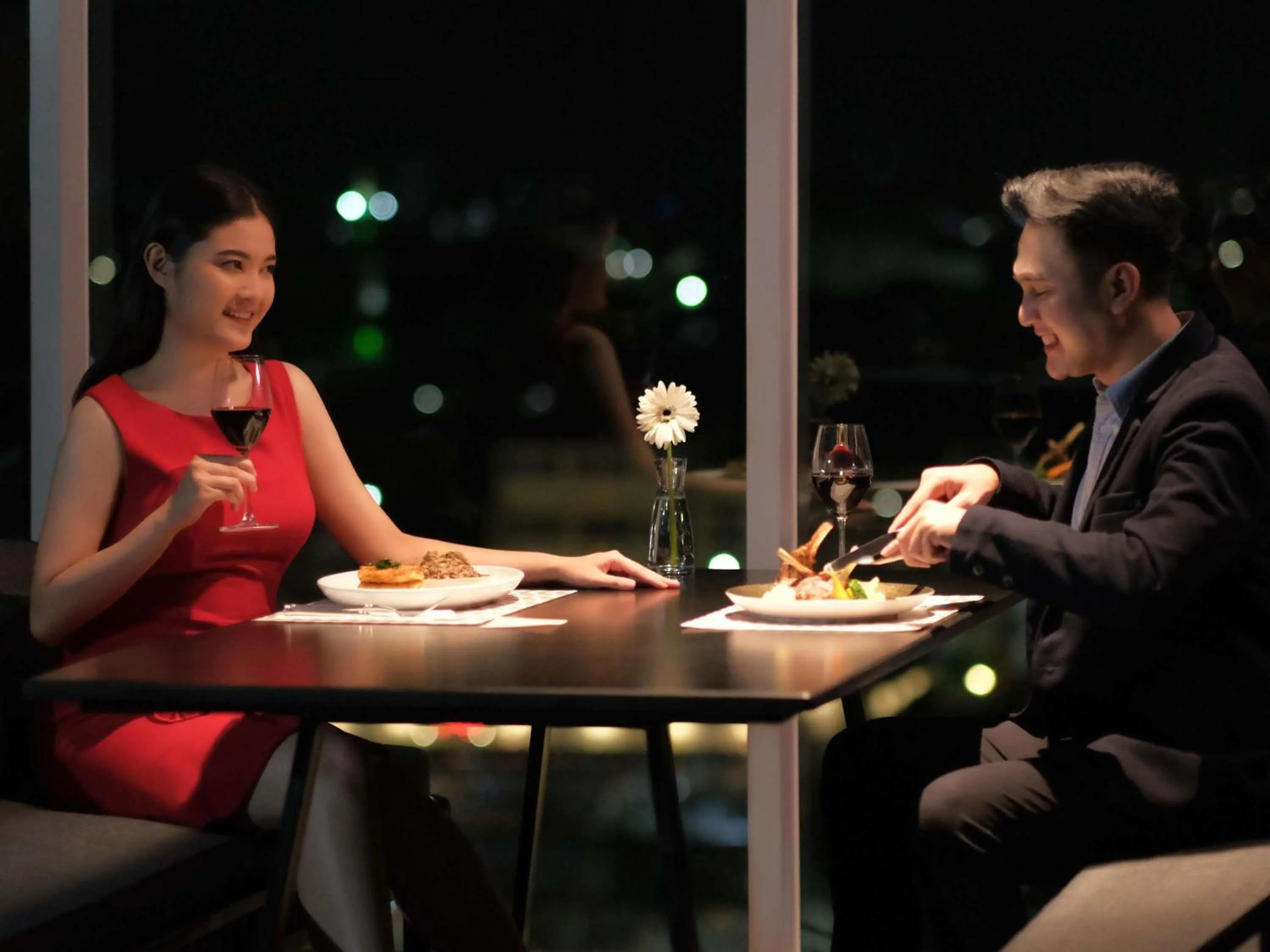 Restaurant/places to eat in Movenpick Surabaya City