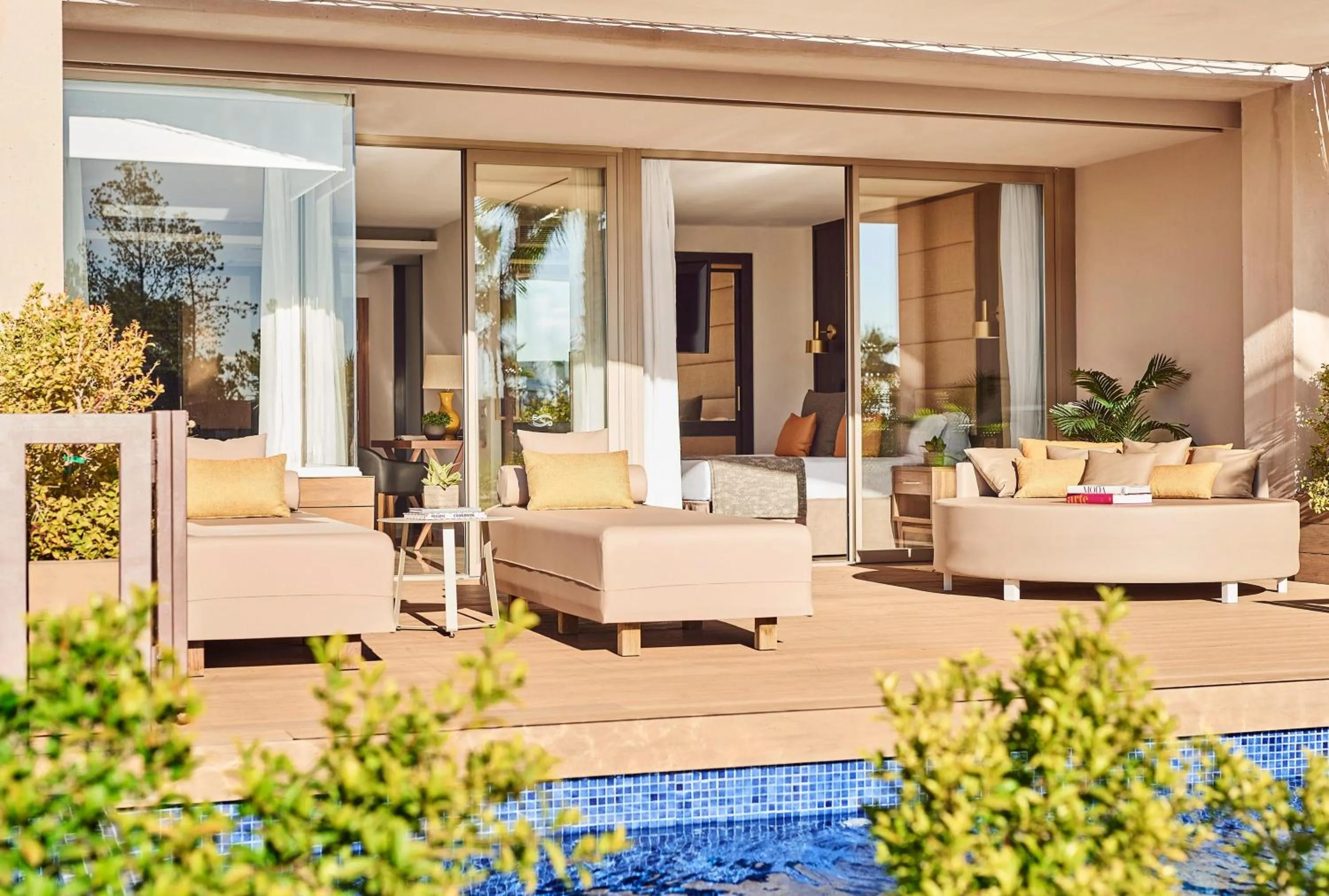 Photo of the whole room in Zafiro Palace Andratx