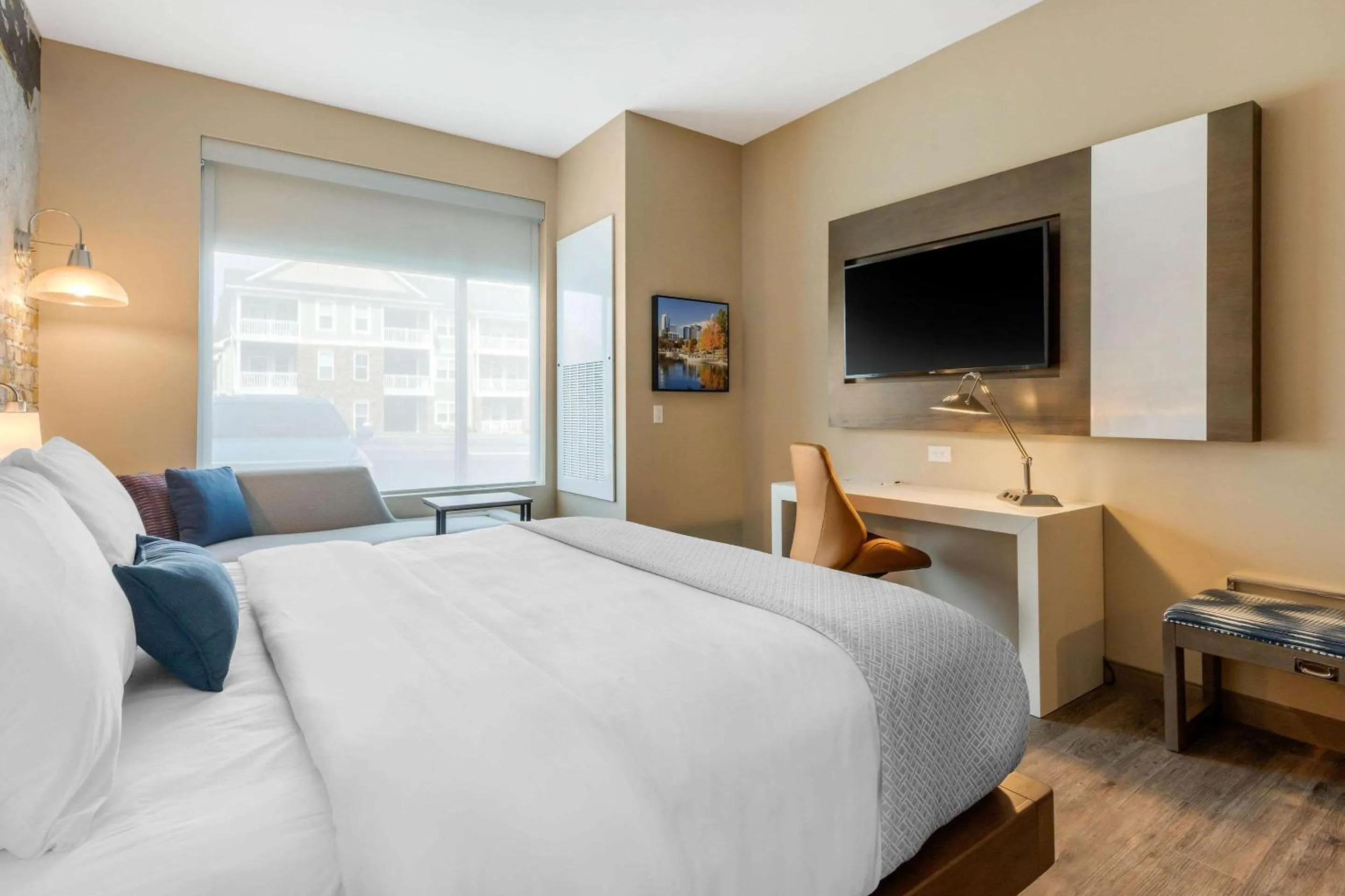 Bedroom, Bed in Cambria Hotel Fort Mill