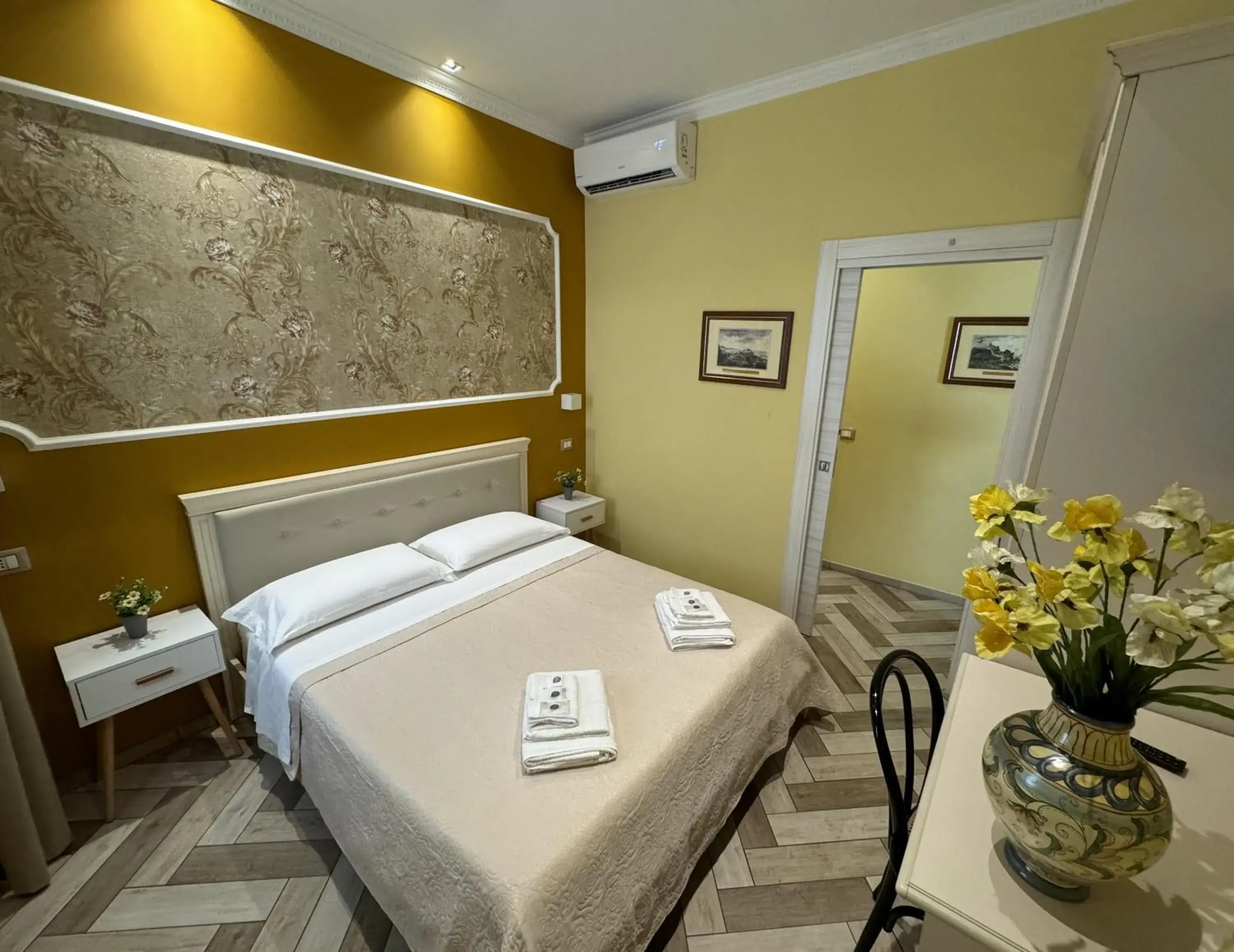 Quadruple Room with Balcony - single occupancy in B&B Fiorentino Quadruple Room with Balcony - single occupancy in B&B Fiorentino