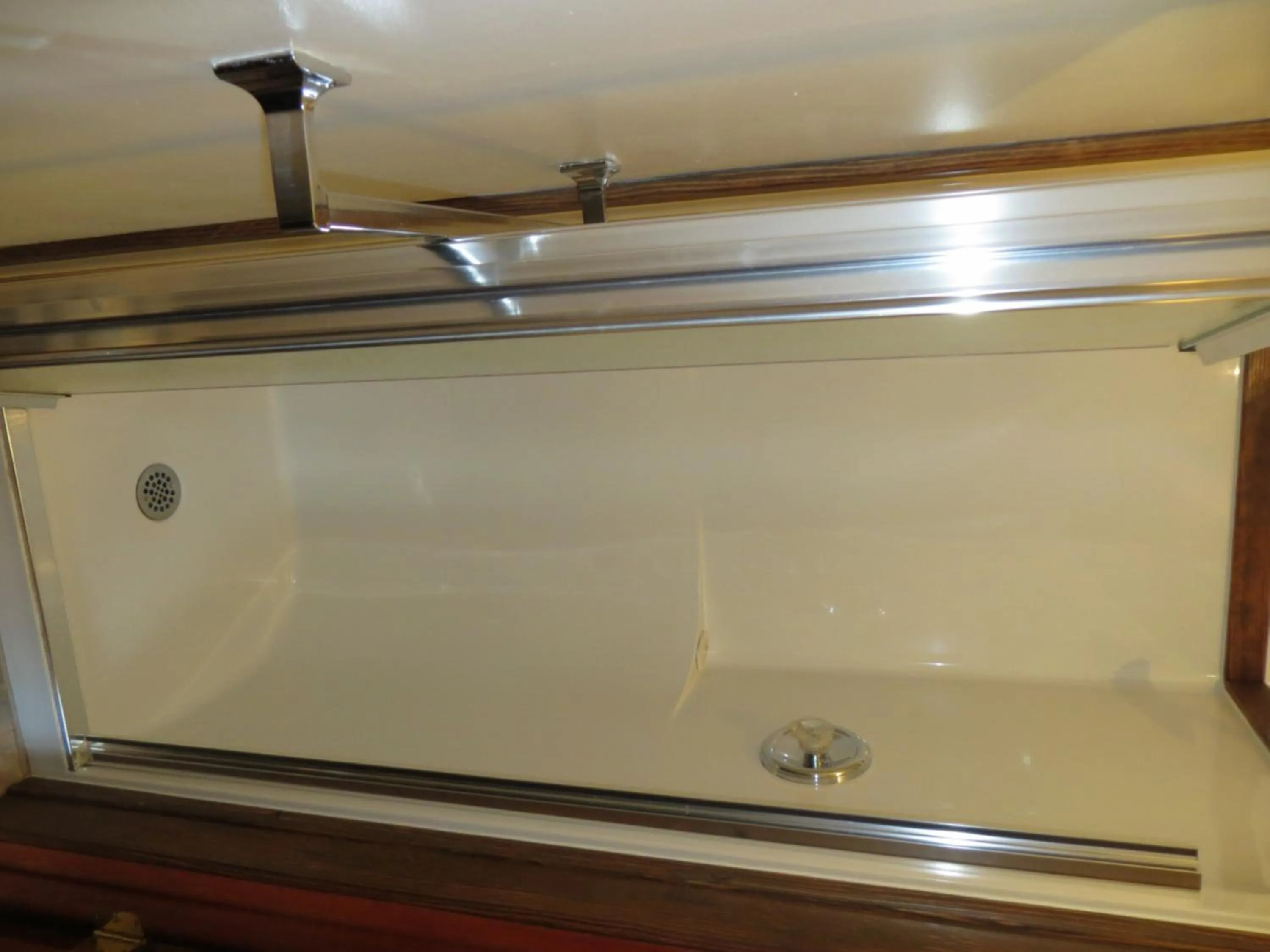 Shower in Northland Lodge